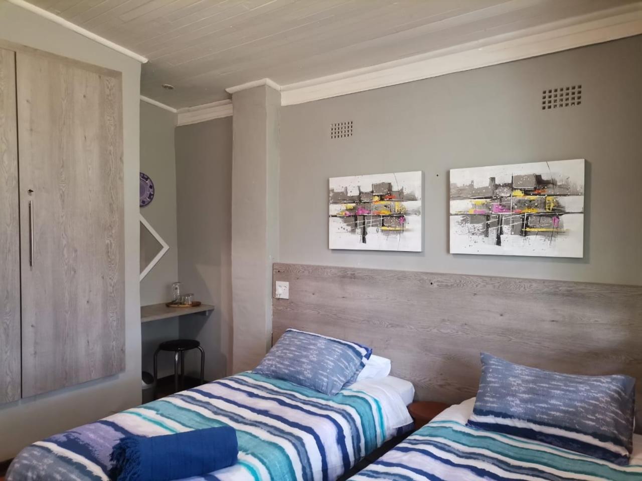 Two-Bedroom Apartment - Photo 18