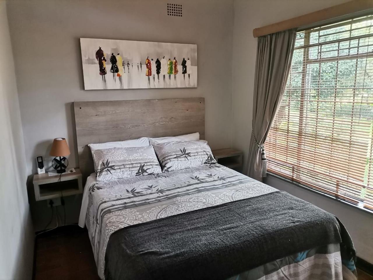 Two-Bedroom Apartment - Photo 21