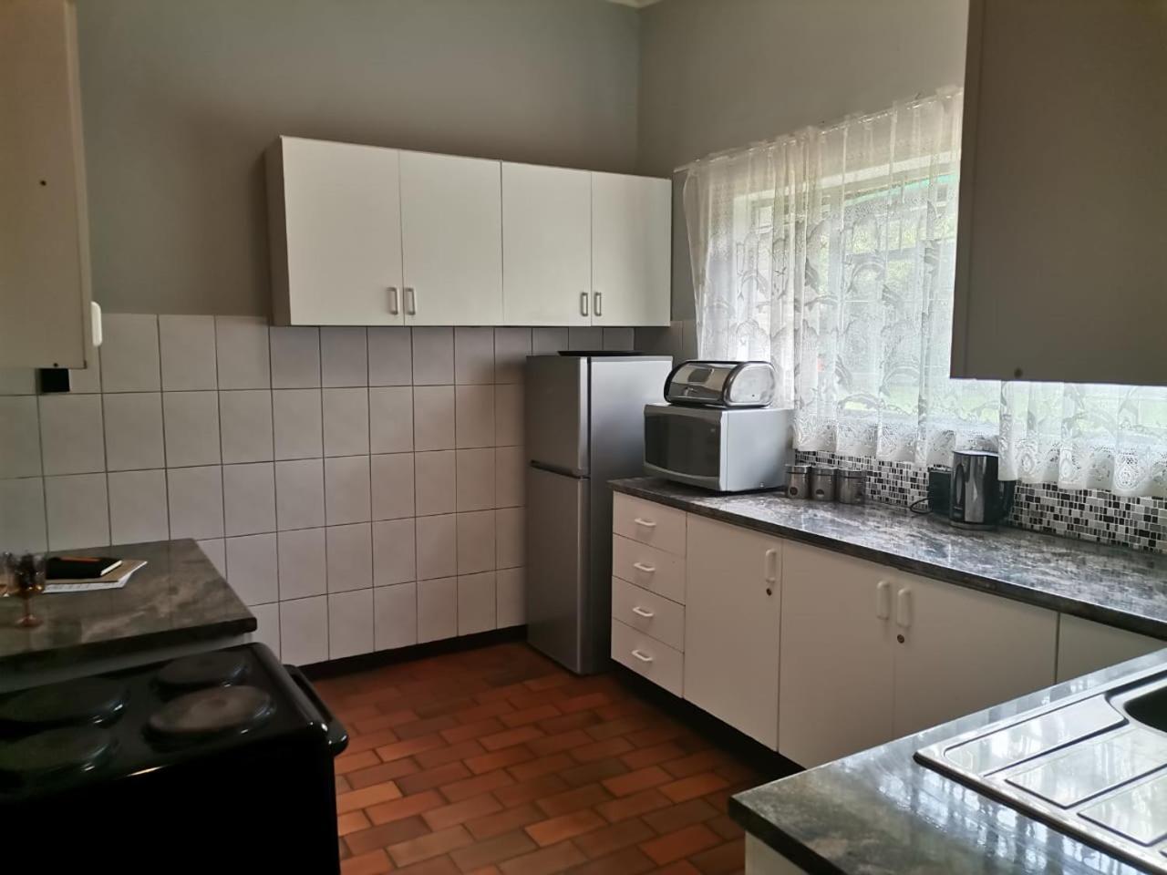 Two-Bedroom Apartment - Photo 23