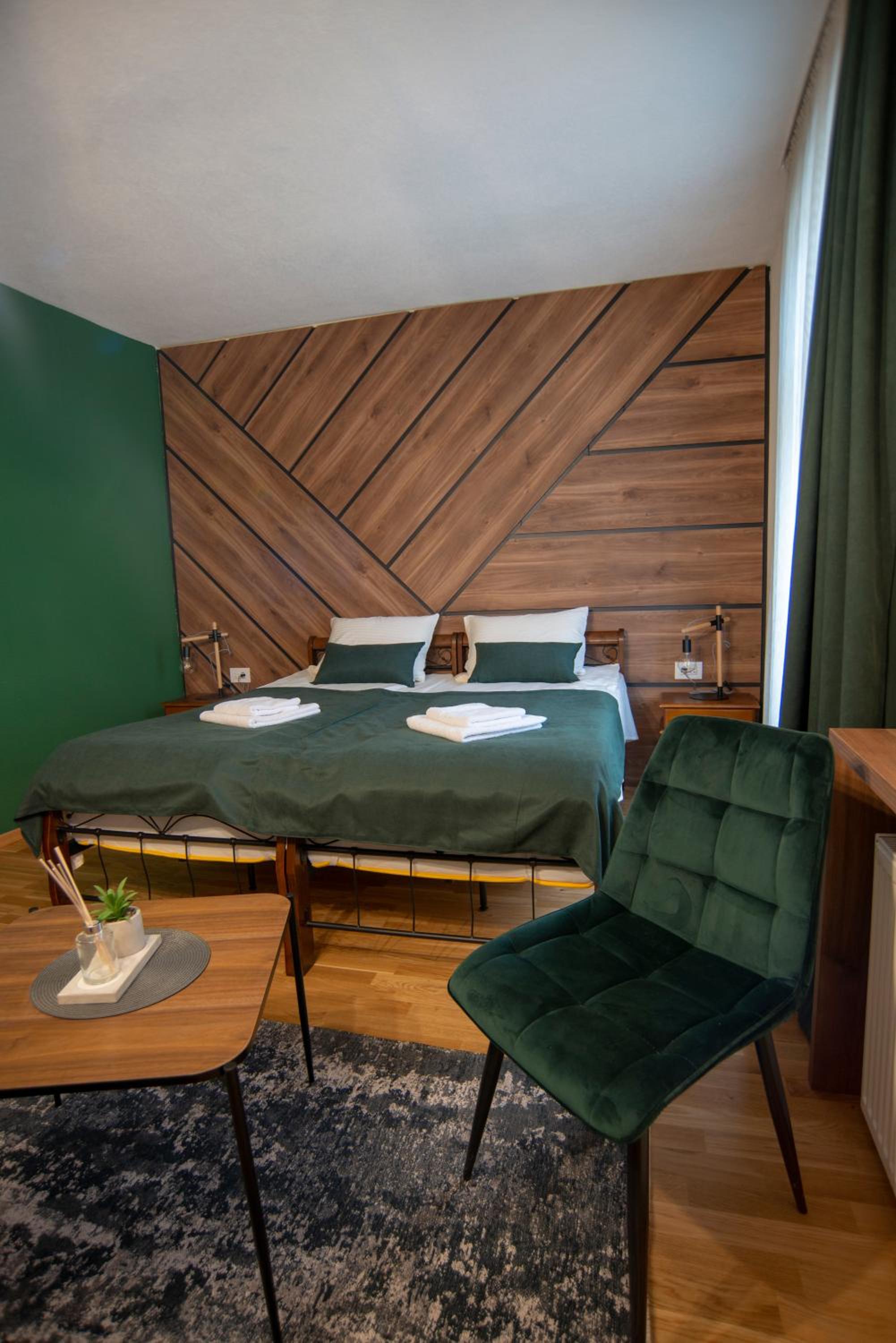 Standard Triple Room photo 3