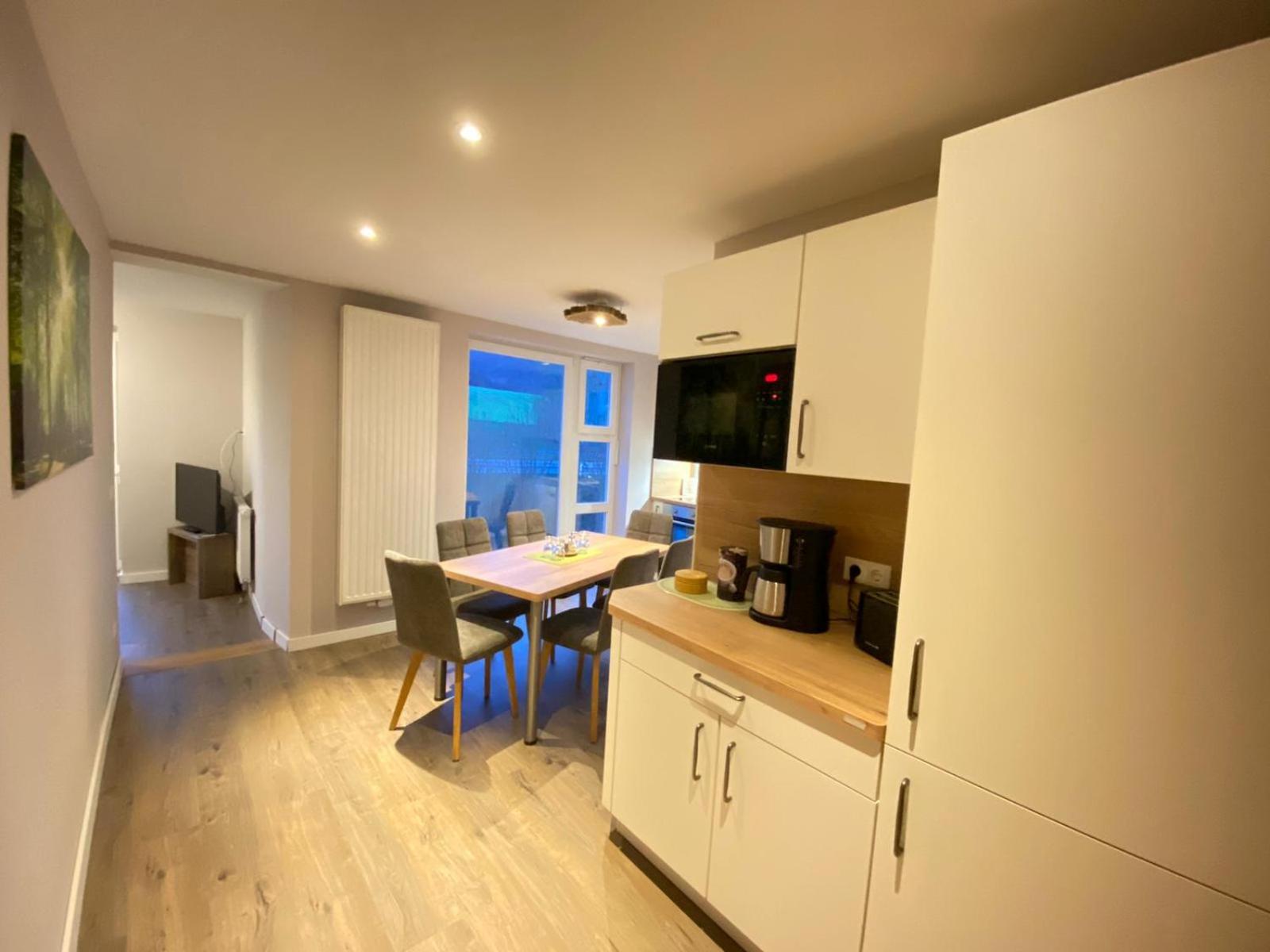 Apartment with Balcony - Photo 8