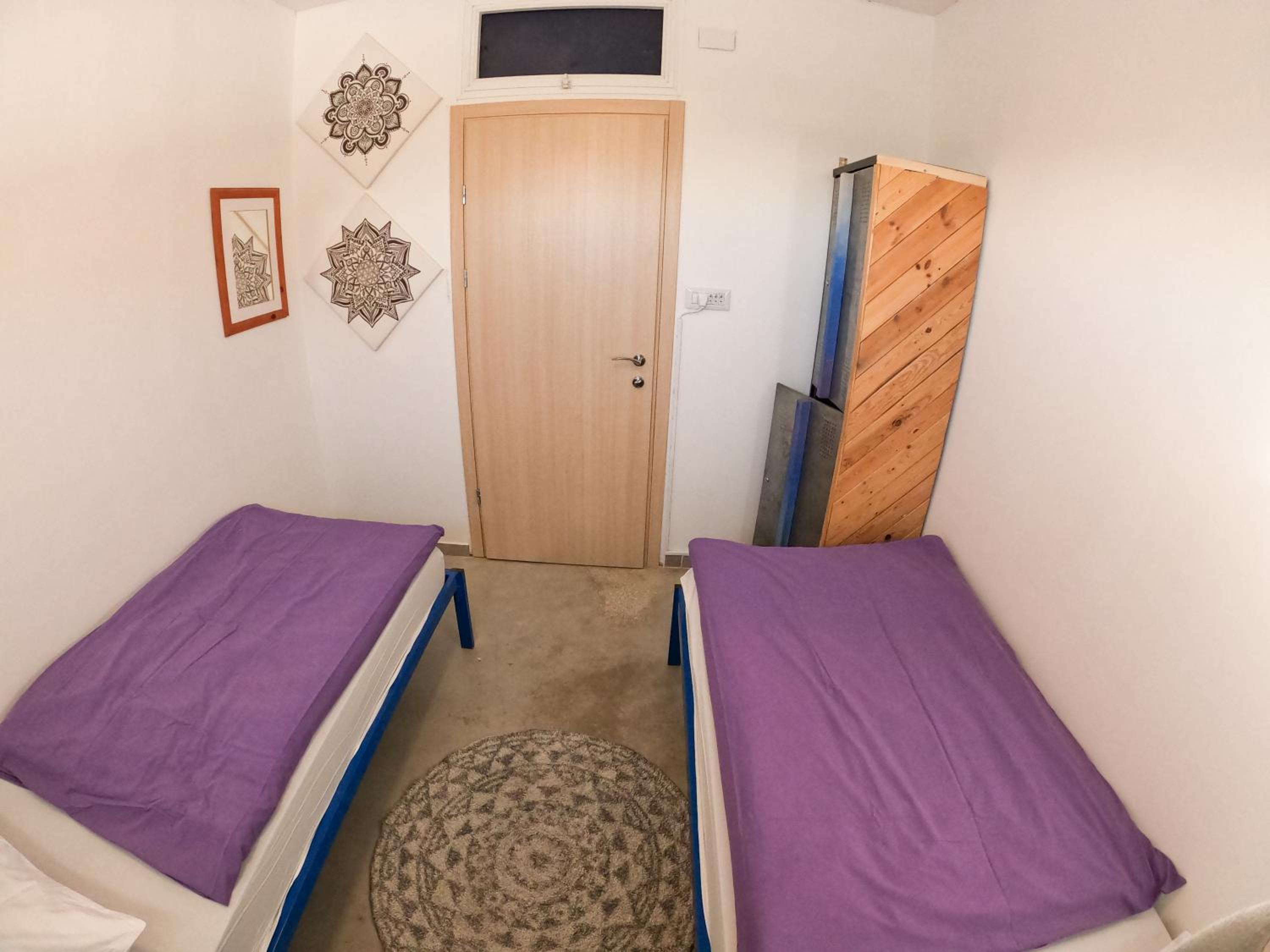 Twin Room with Shared Bathroom photo 1