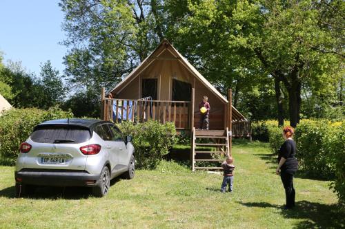 Wooden Tent - Photo 16