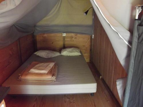 Wooden Tent - Photo 20