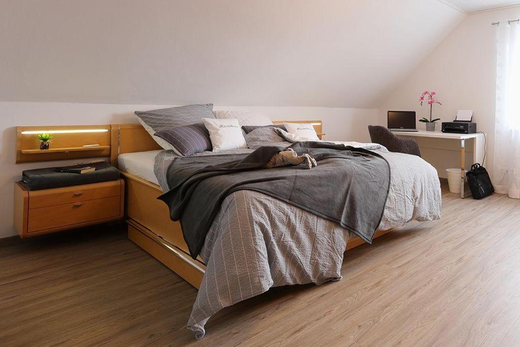 Apartment photo 2