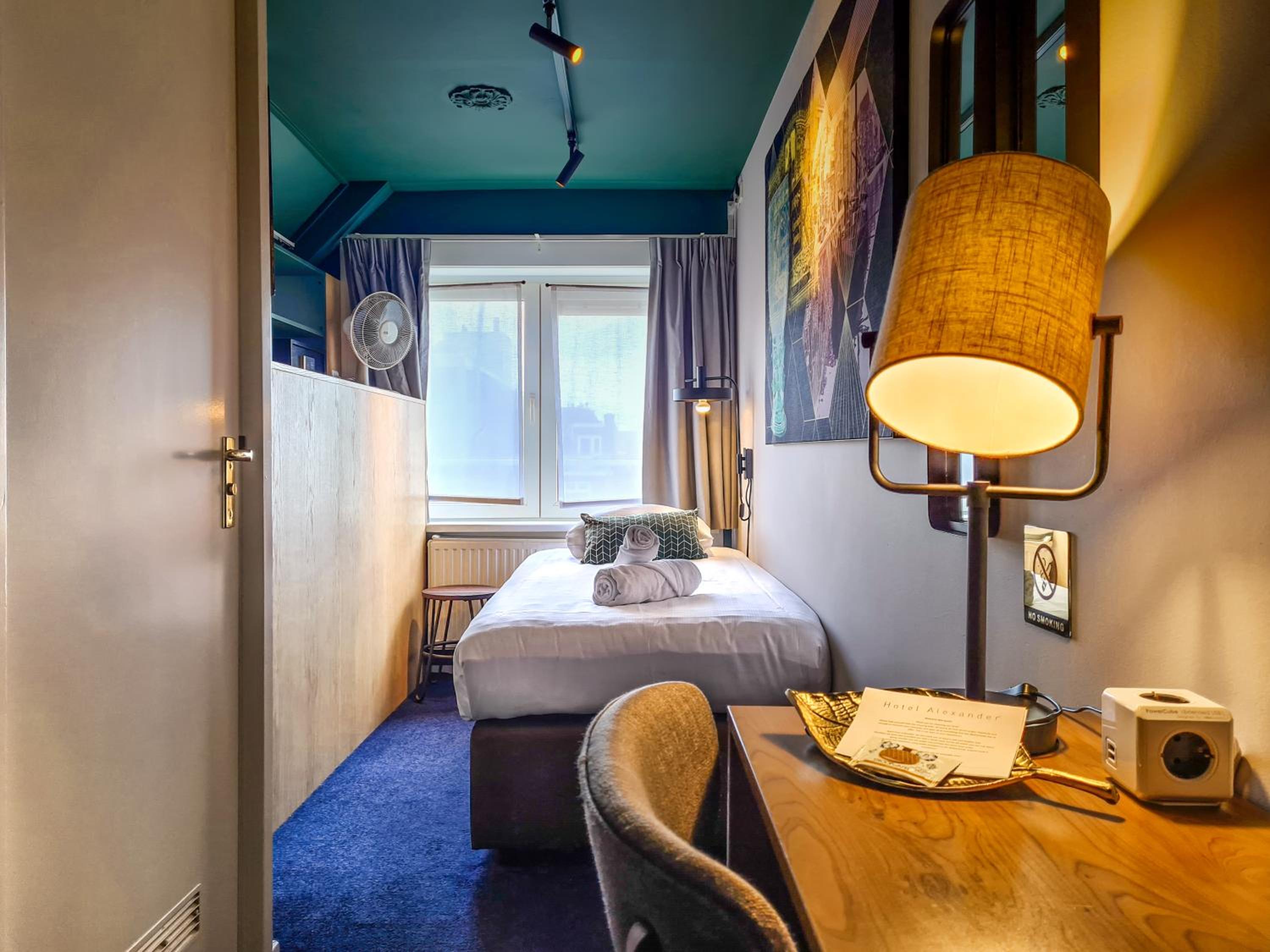 Single Room photo 2