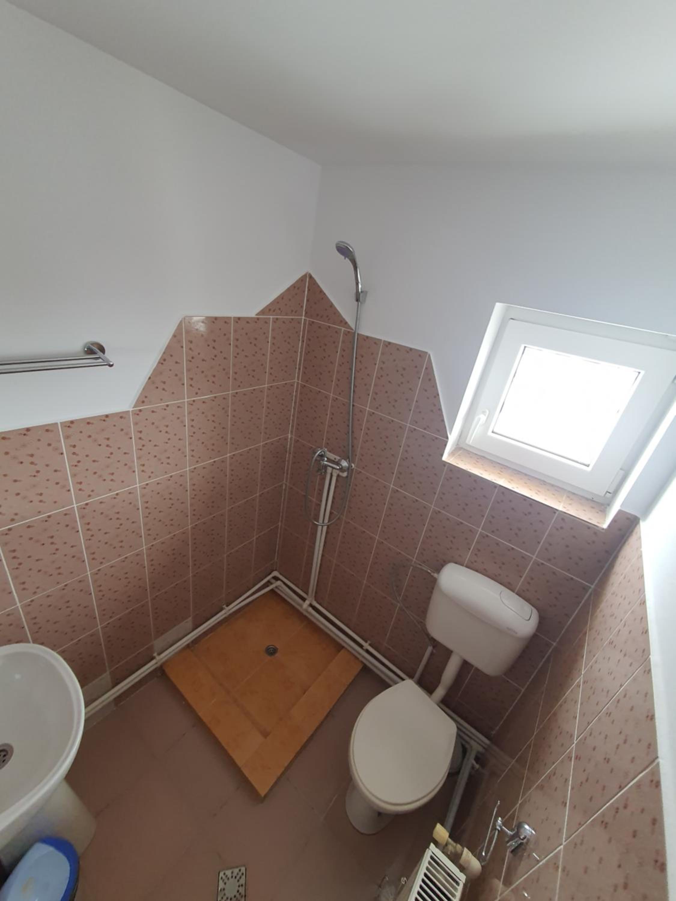 Double Room with Private Bathroom - Photo 2