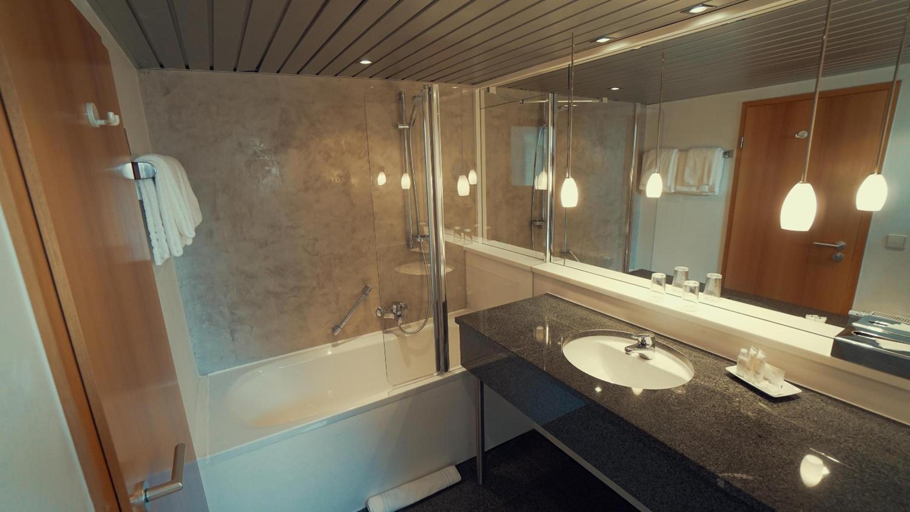 Executive Room - Photo 2