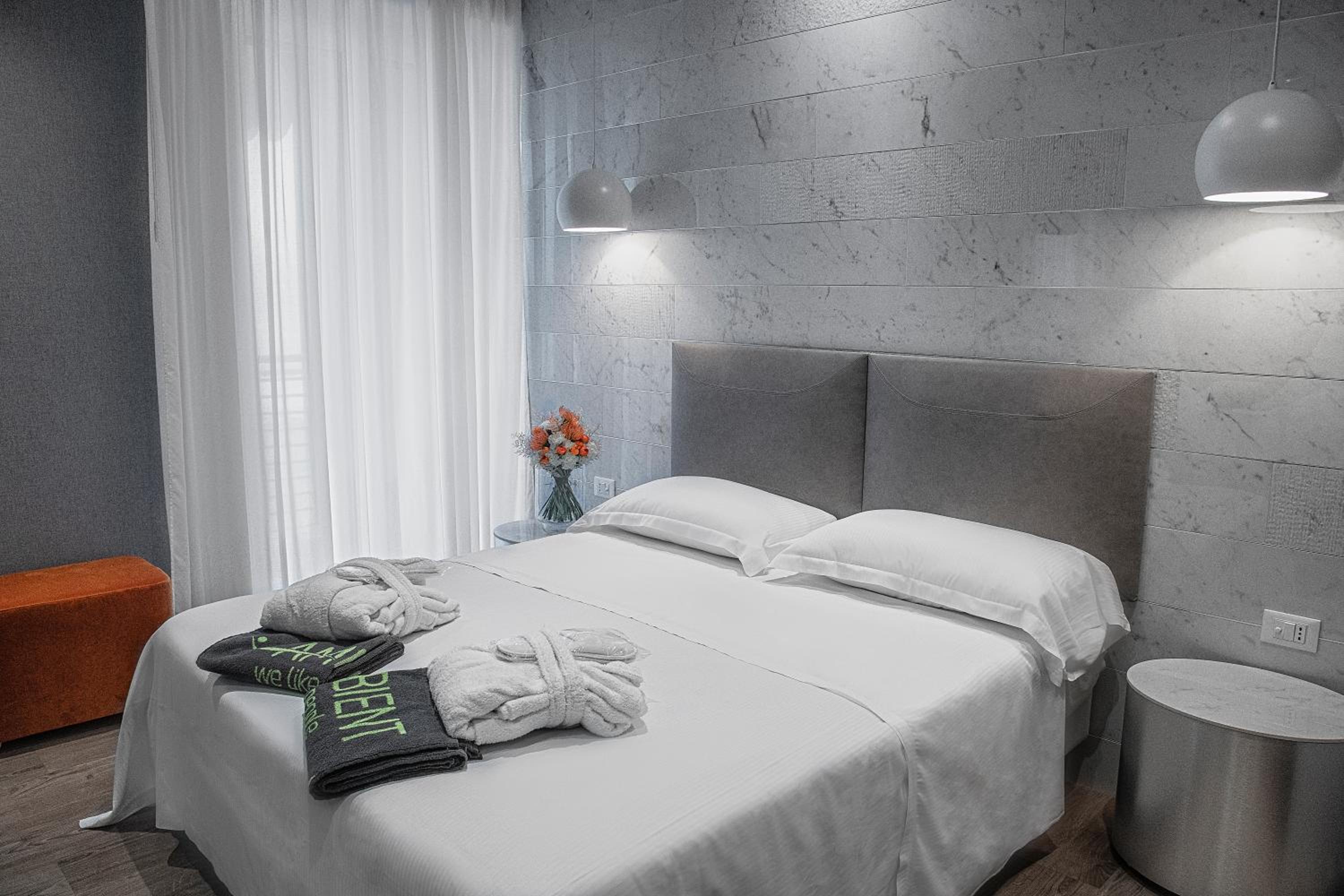 Deluxe Triple Room - Photo 1