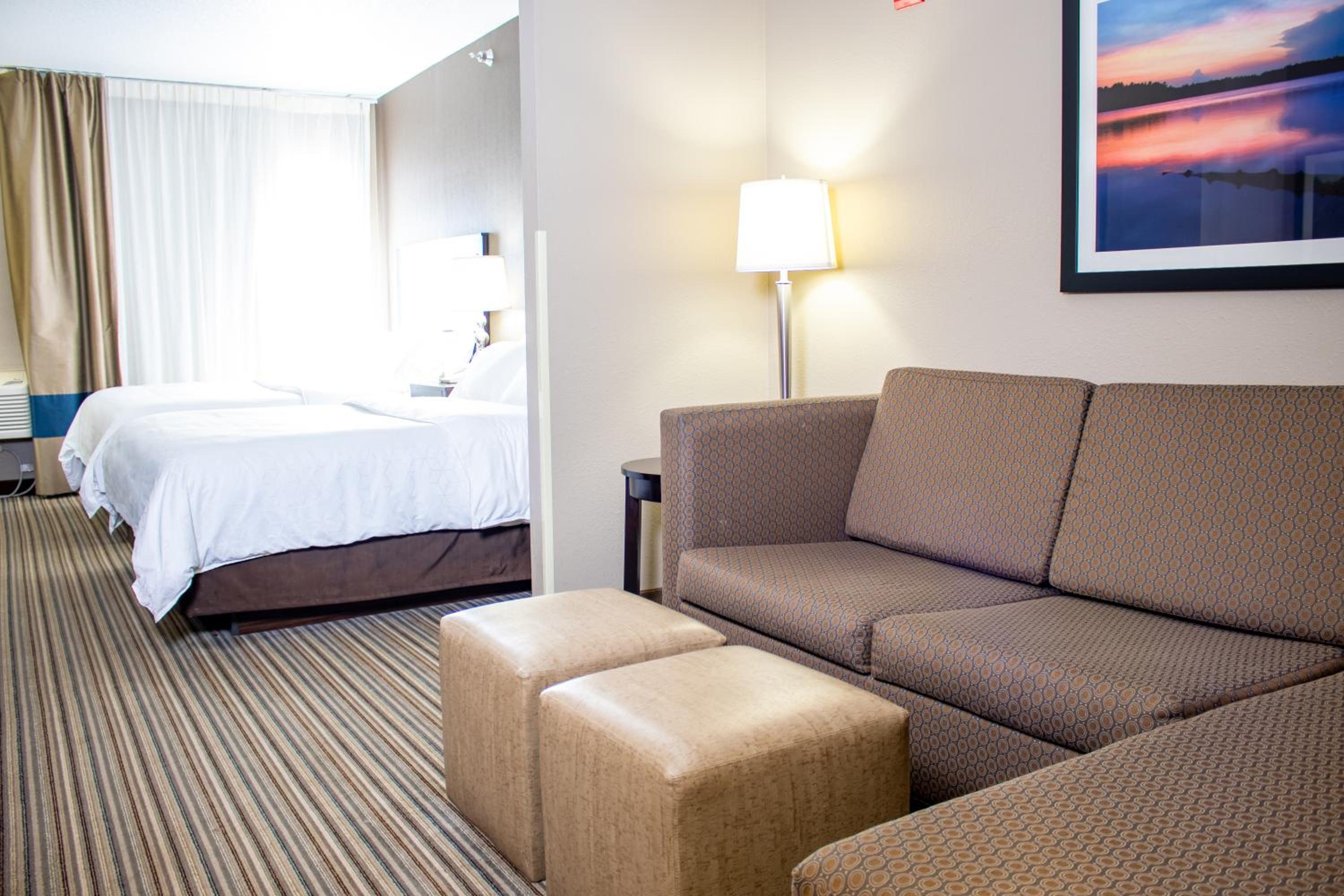 Suite with Two Beds - Non-Smoking - Photo 1