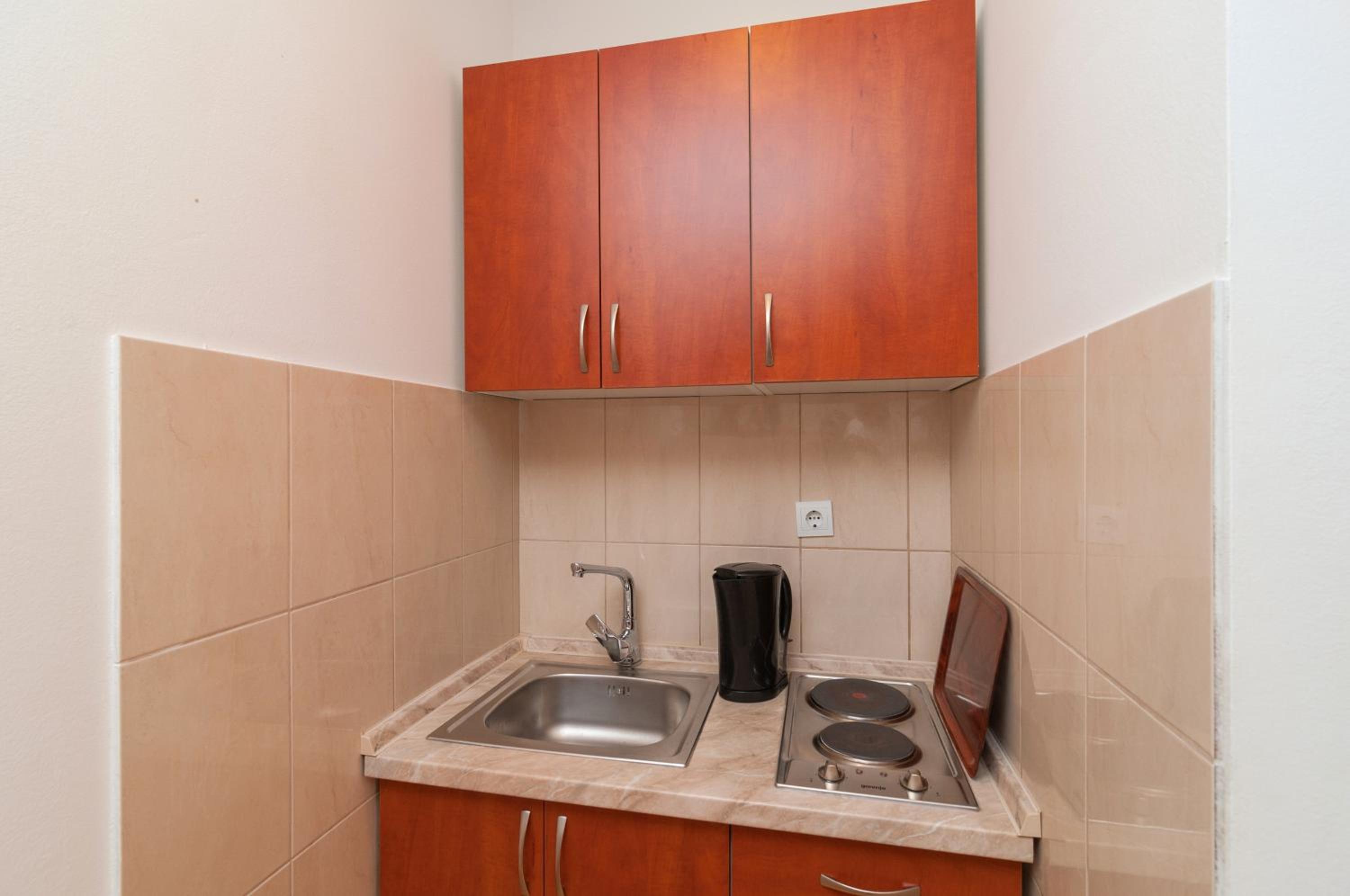 Two bedroom apartment with Balcony - Photo 12