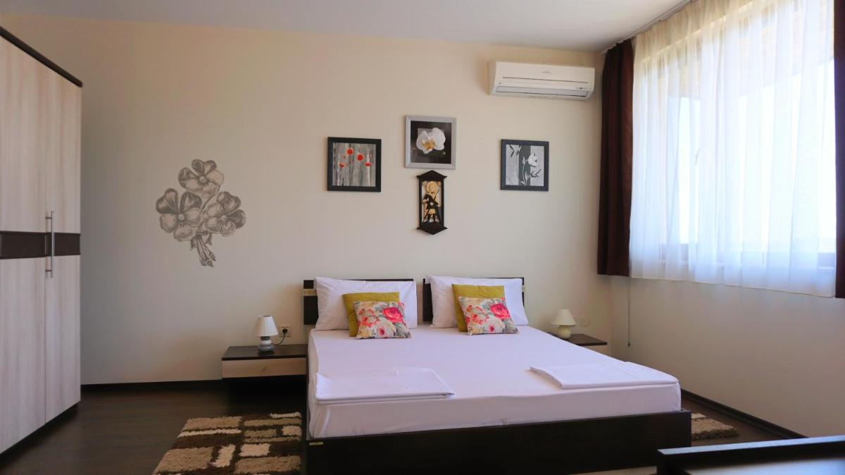 Villa with Private Pool photo 2
