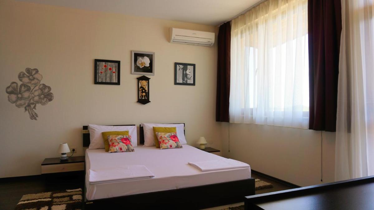 Villa with Private Pool photo 3
