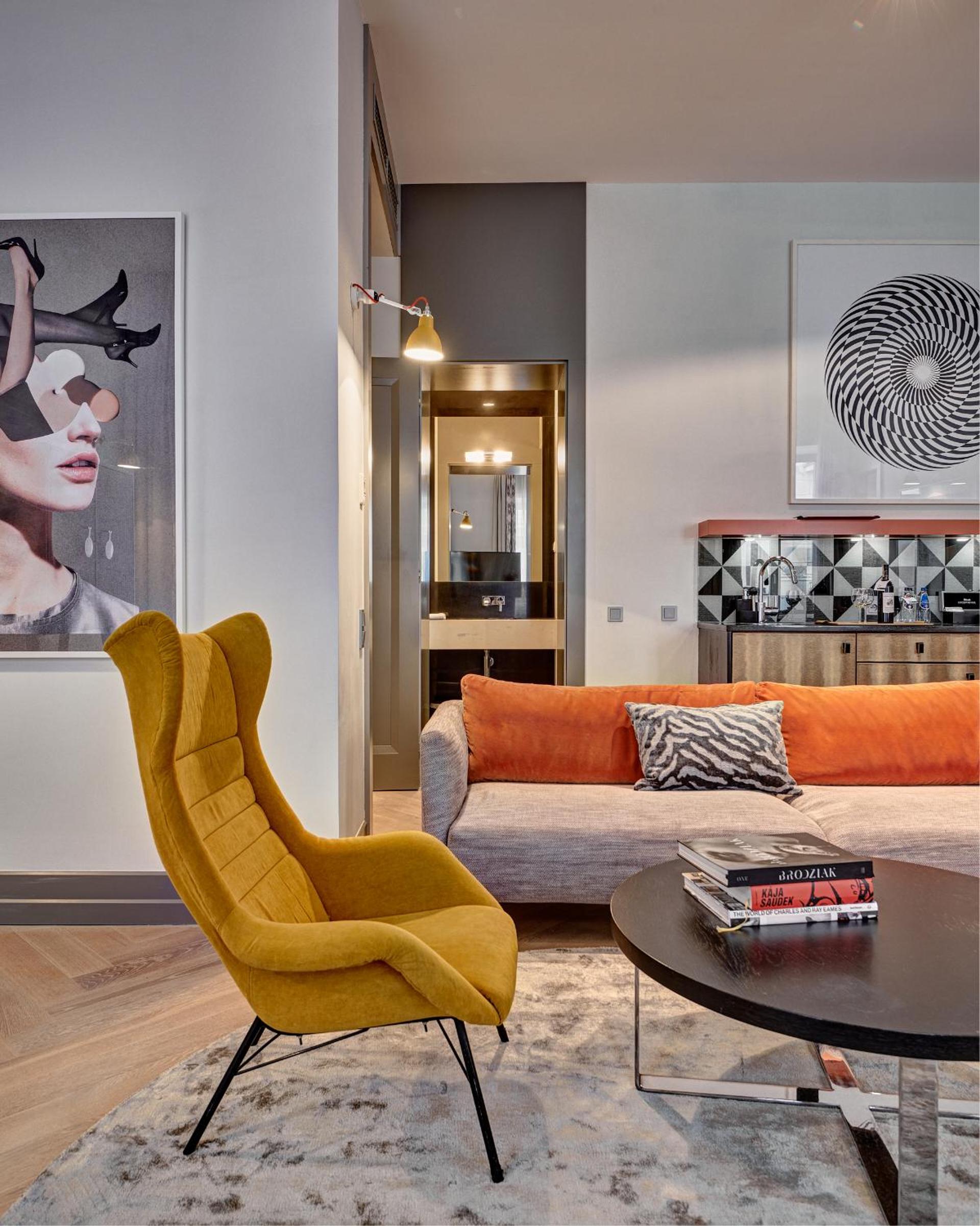 Luxury Suite
