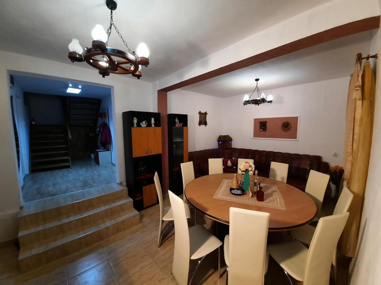 Four-Bedroom House - Photo 10