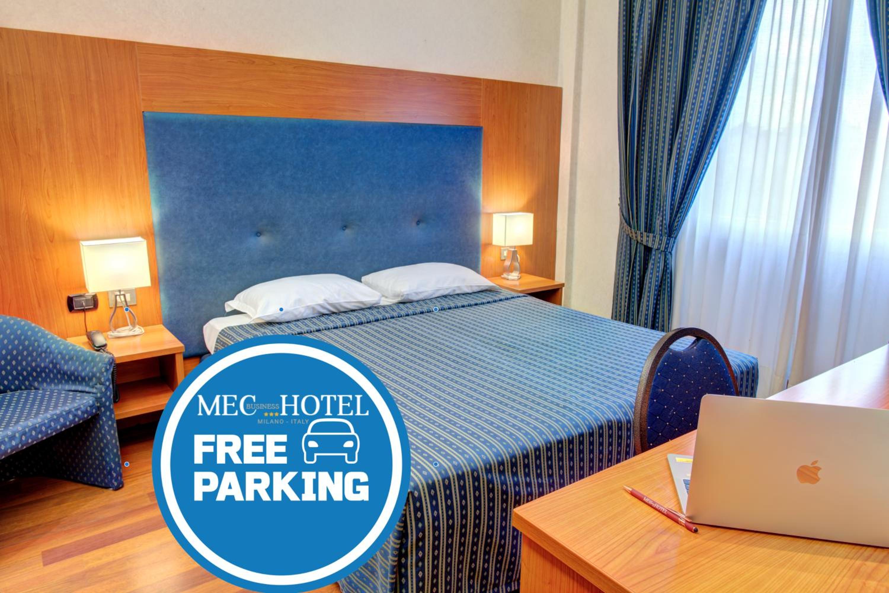 Double or Twin Room with parking included
