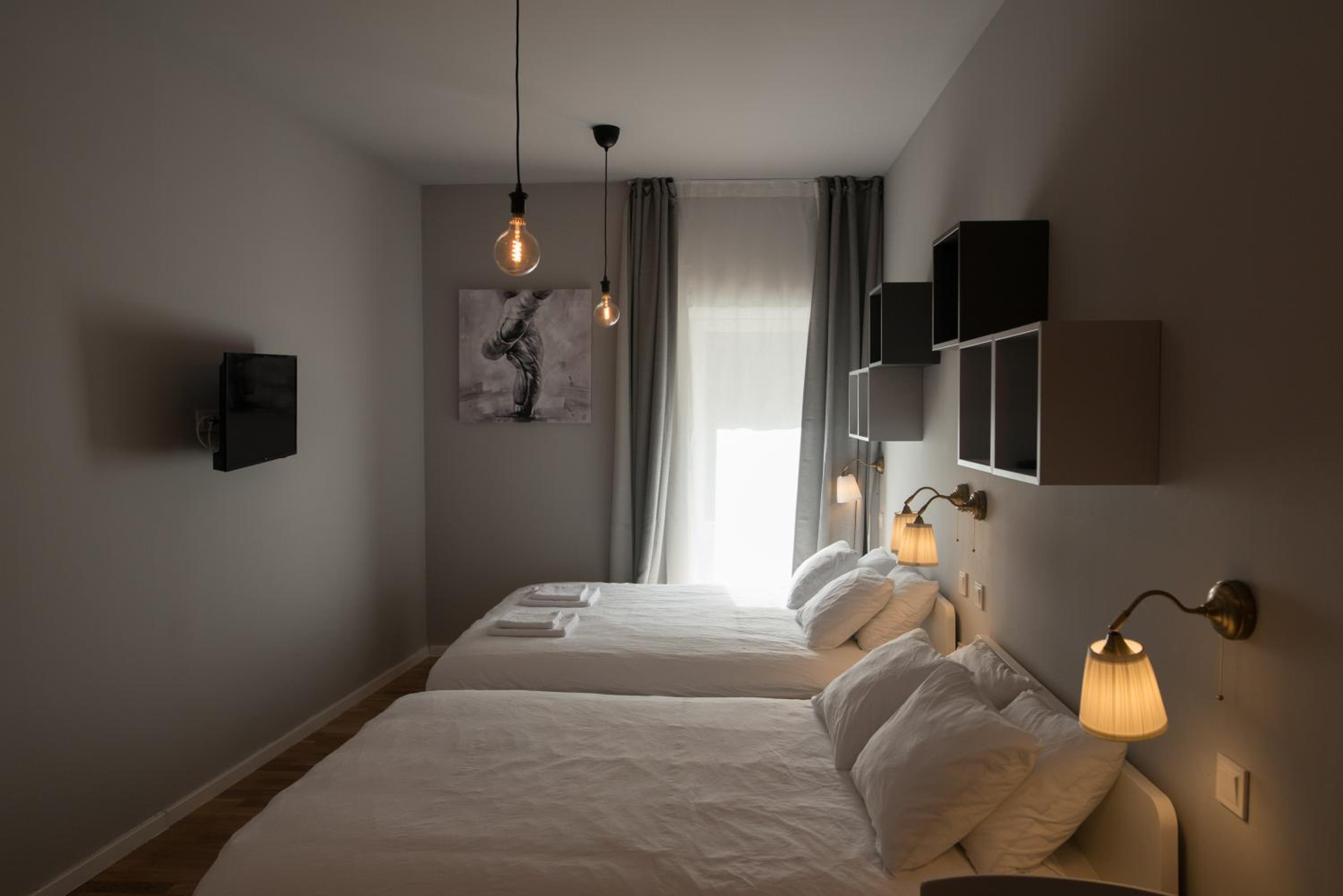 Quadruple Room with Private Bathroom - Photo 1