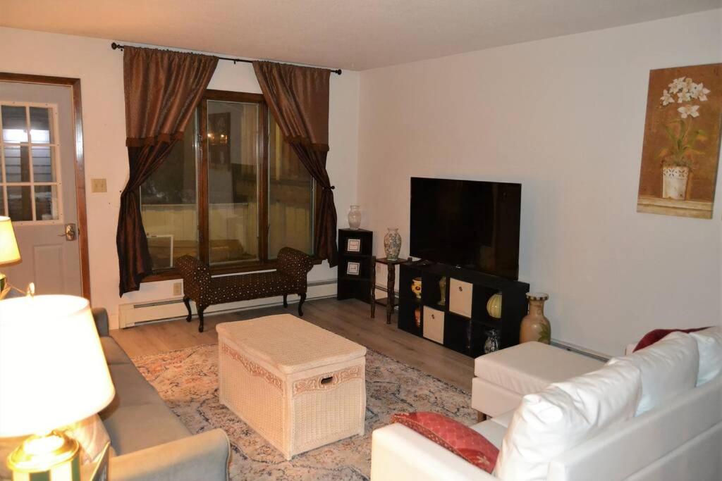 Two-Bedroom Apartment photo 2