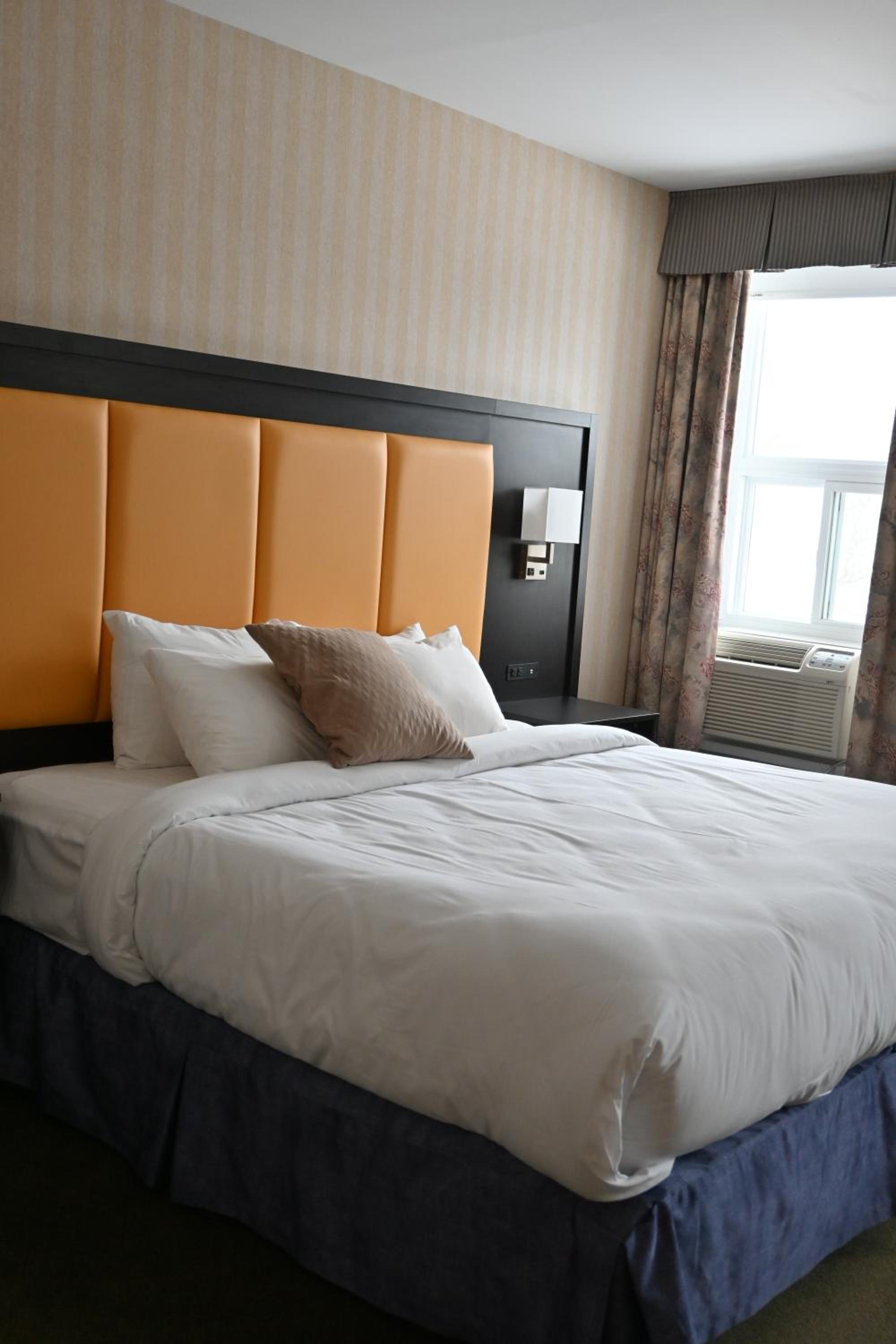 Queen Room - Photo 1