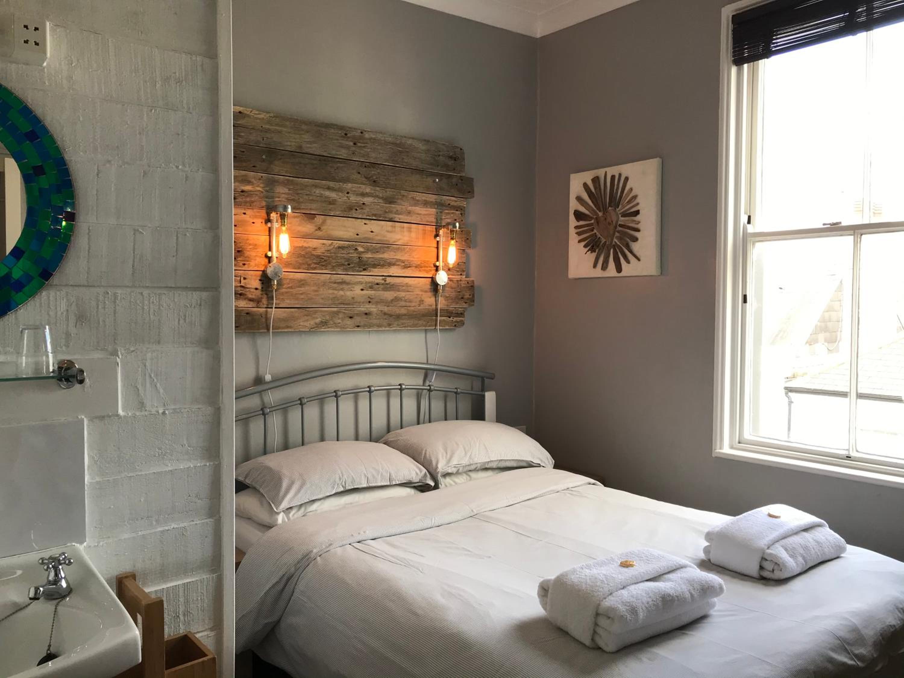 Double Room with Private External Bathroom photo 1
