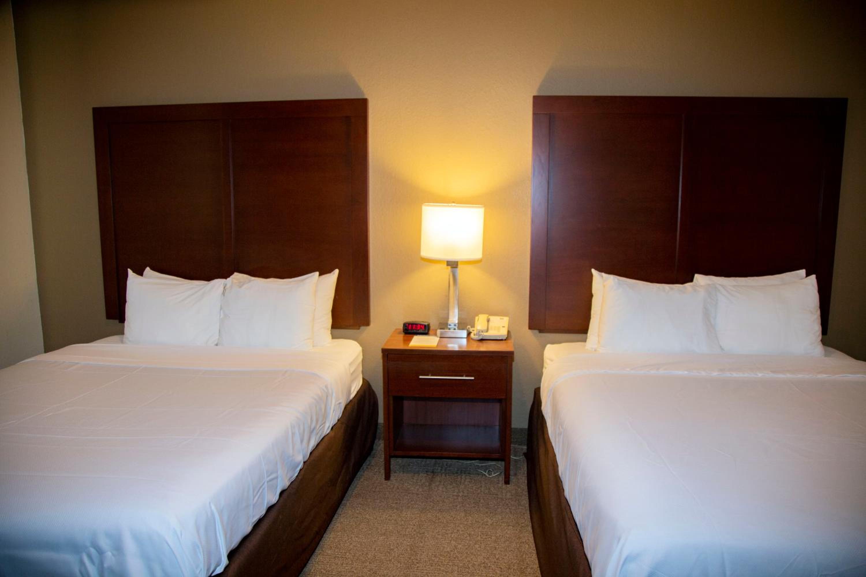 Efficiency Queen Suite with Two Queen Beds - Accessible/Non-Smoking