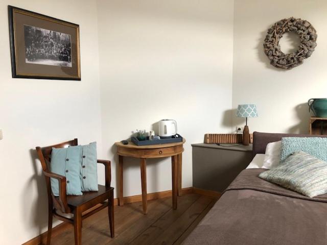 Double or Twin Room - Photo 3