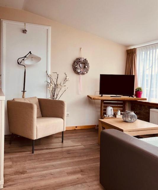 Deluxe Junior Suite - Photo 3