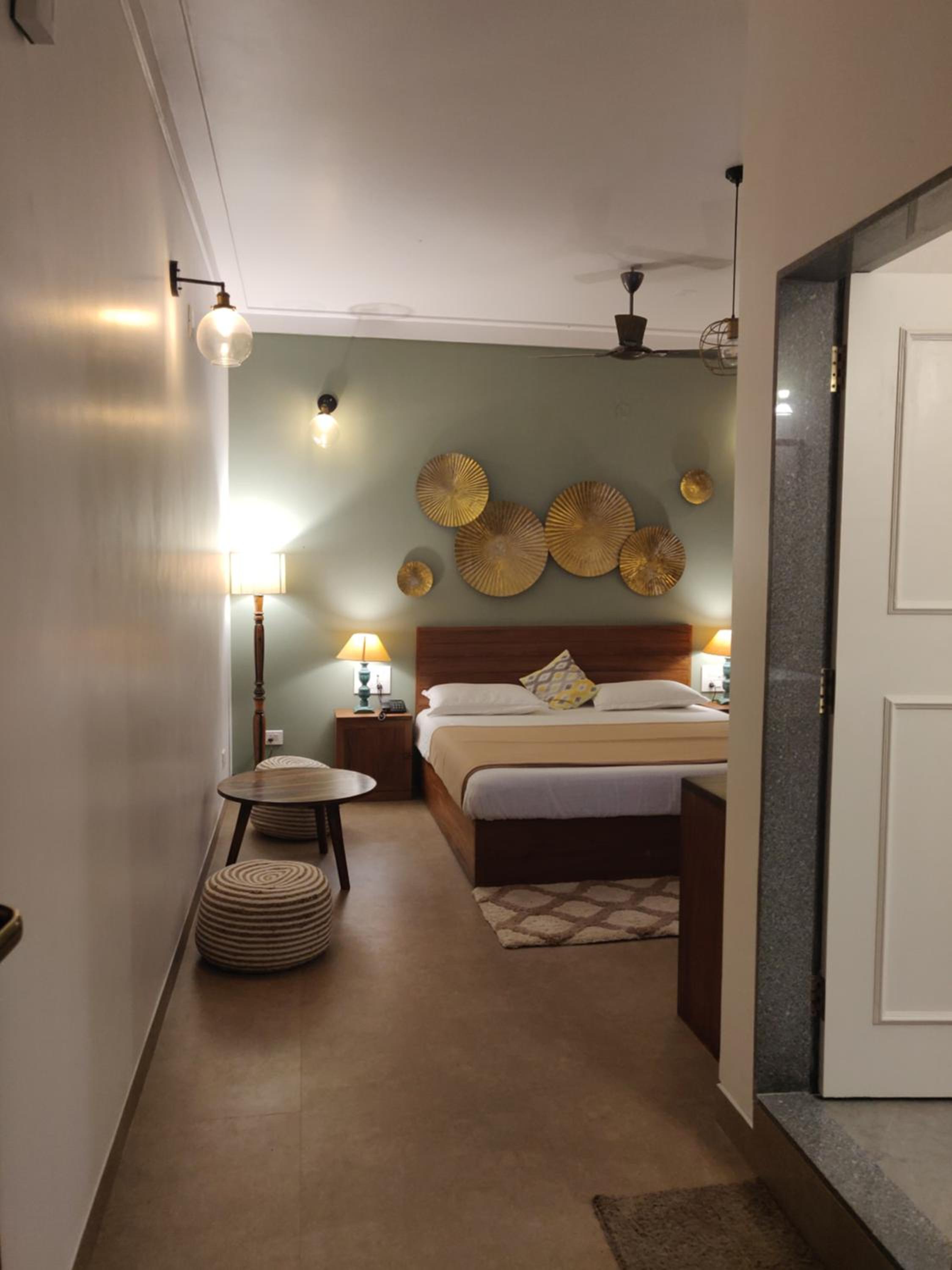 Superior King Room - Photo 8