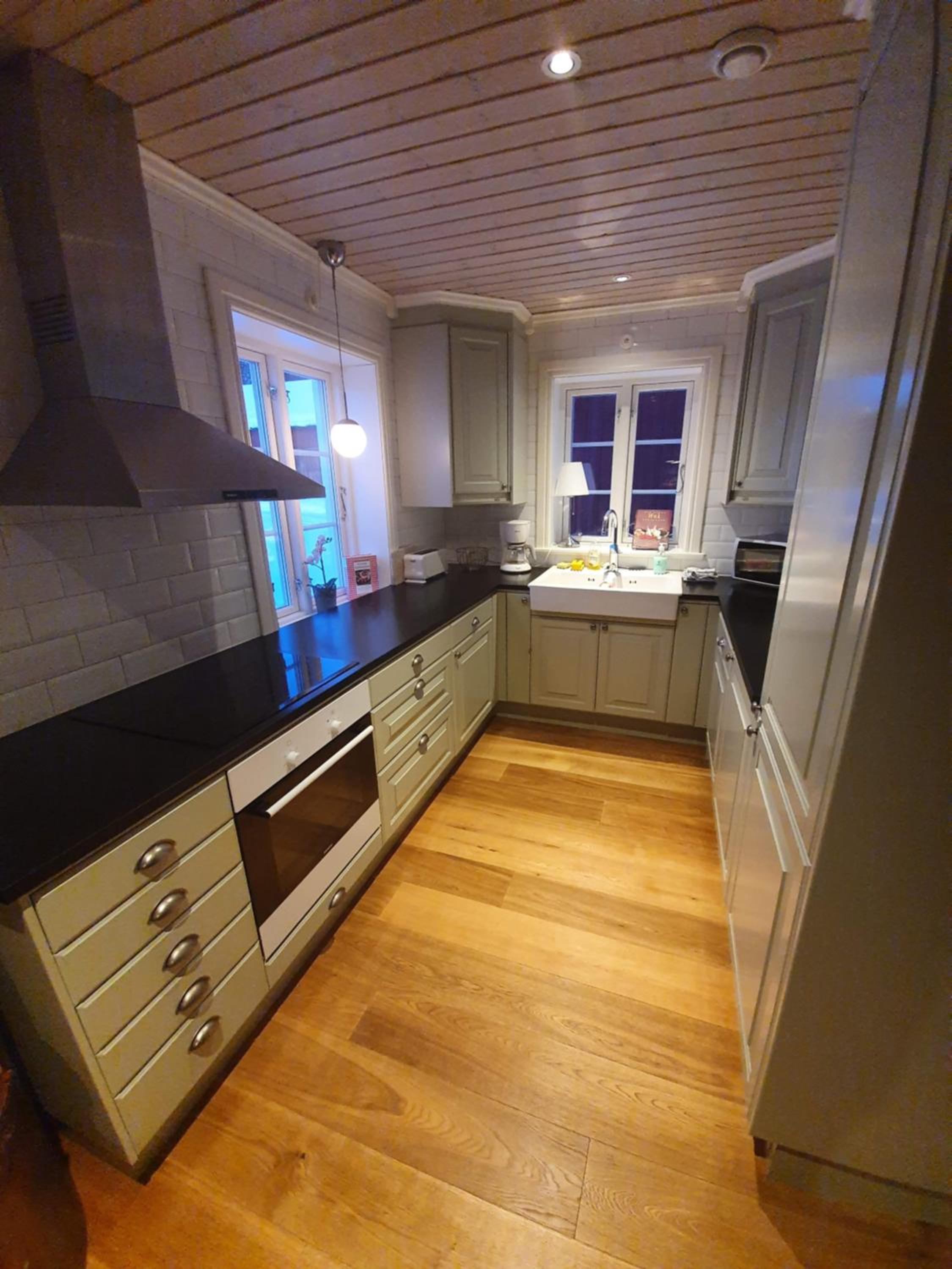 Three-Bedroom Apartment - Photo 17