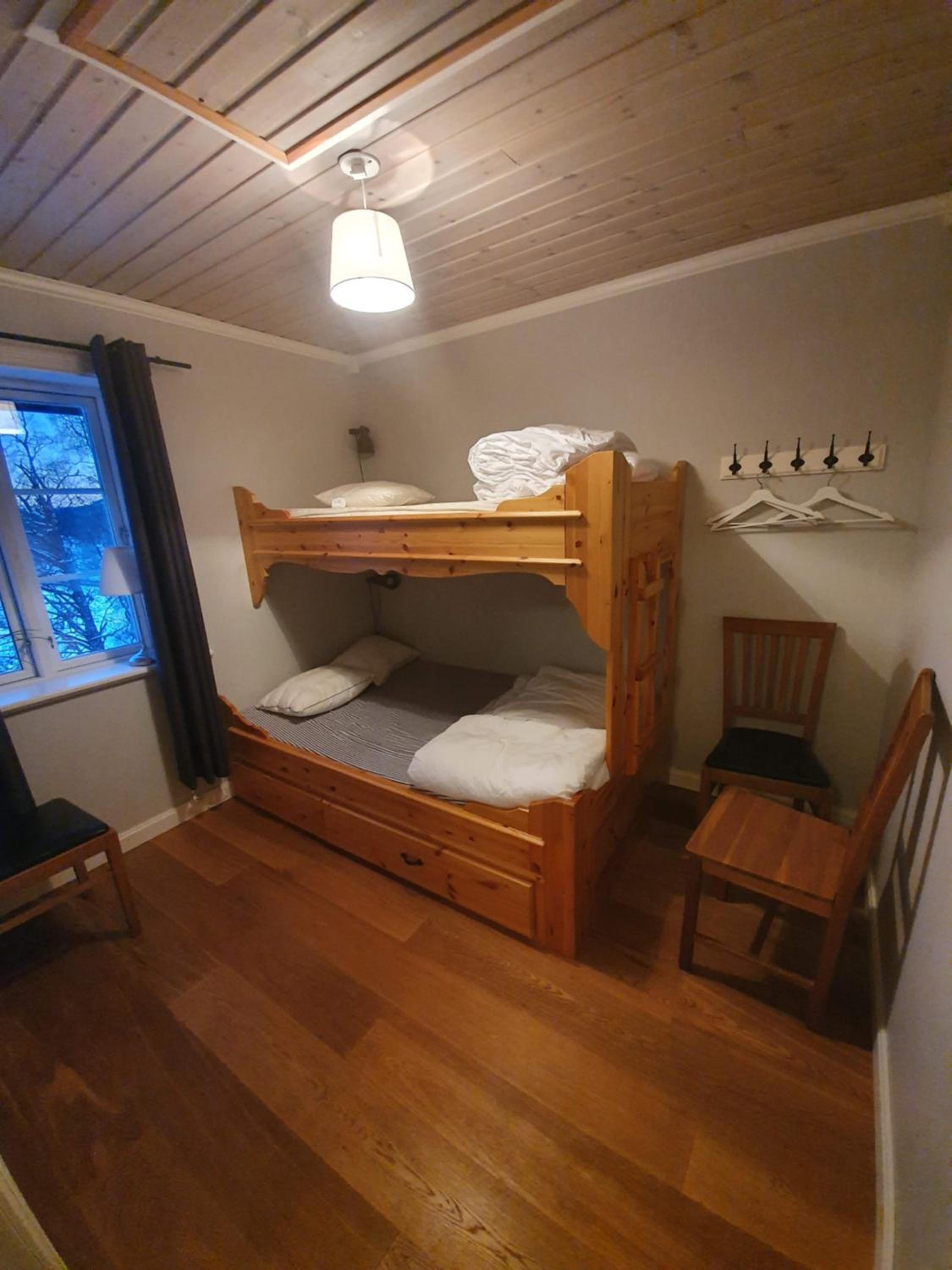 Three-Bedroom Apartment - Photo 14