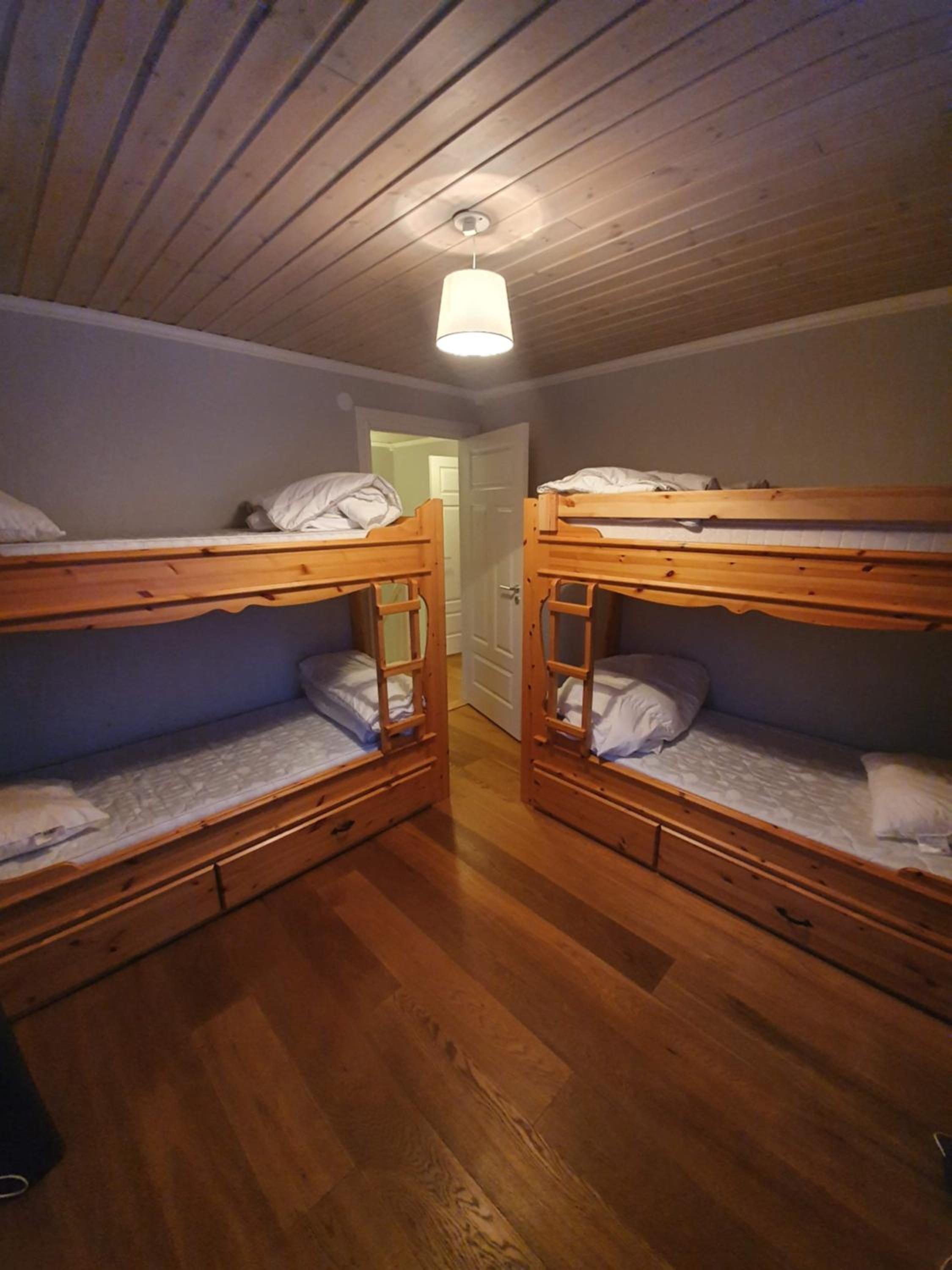 Three-Bedroom Apartment - Photo 15