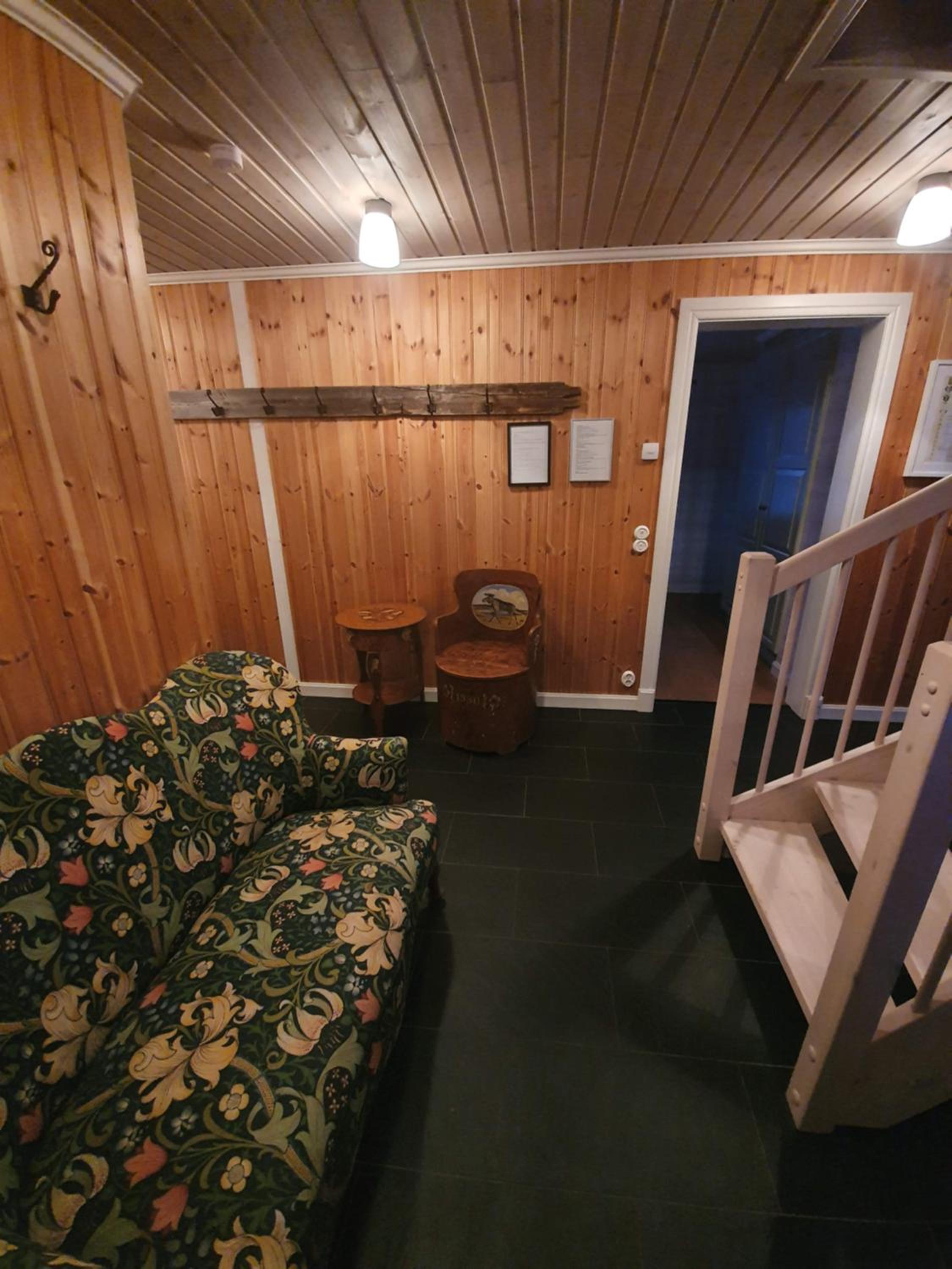 Four-Bedroom House - Photo 19