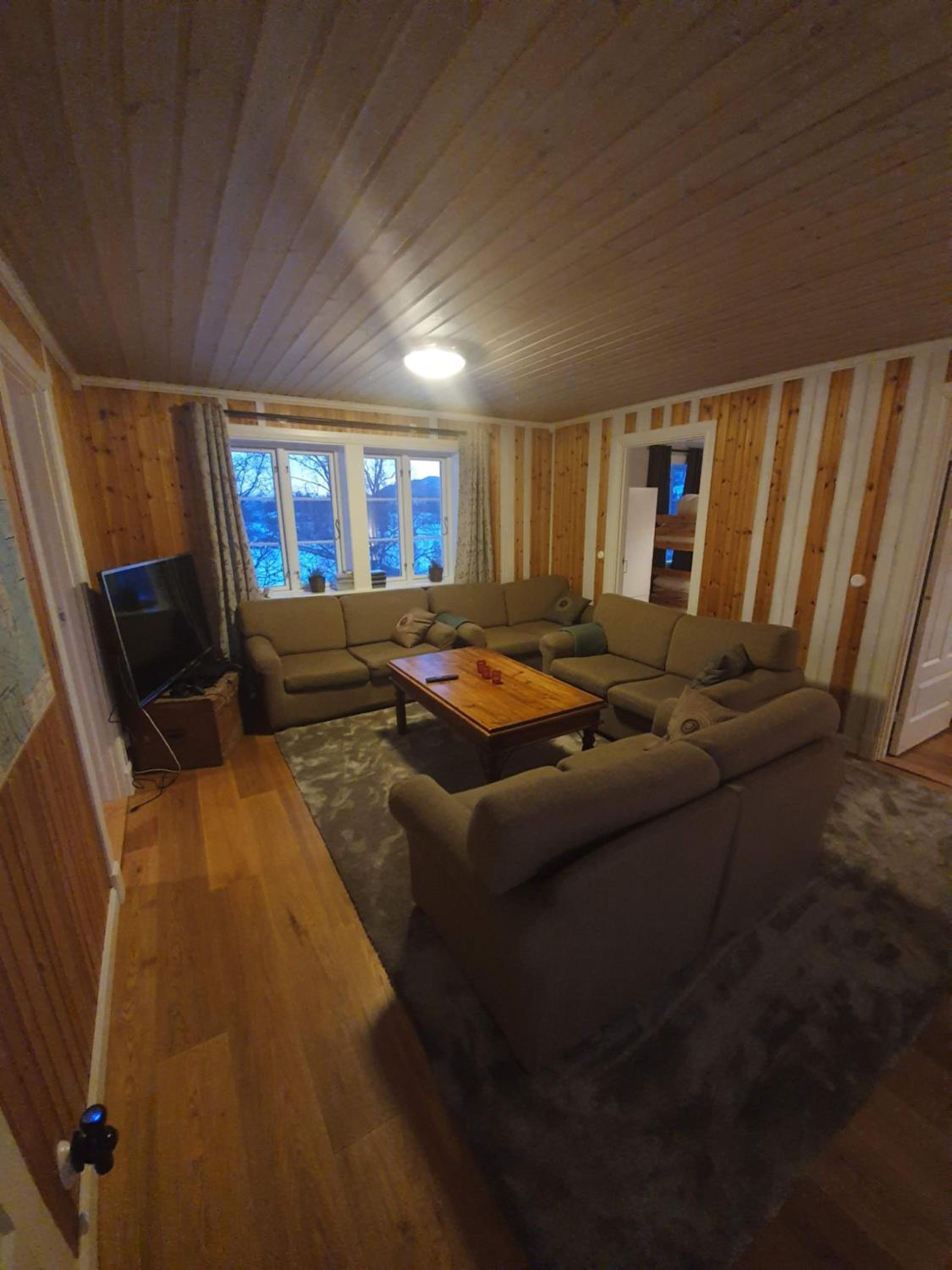 Four-Bedroom House - Photo 15
