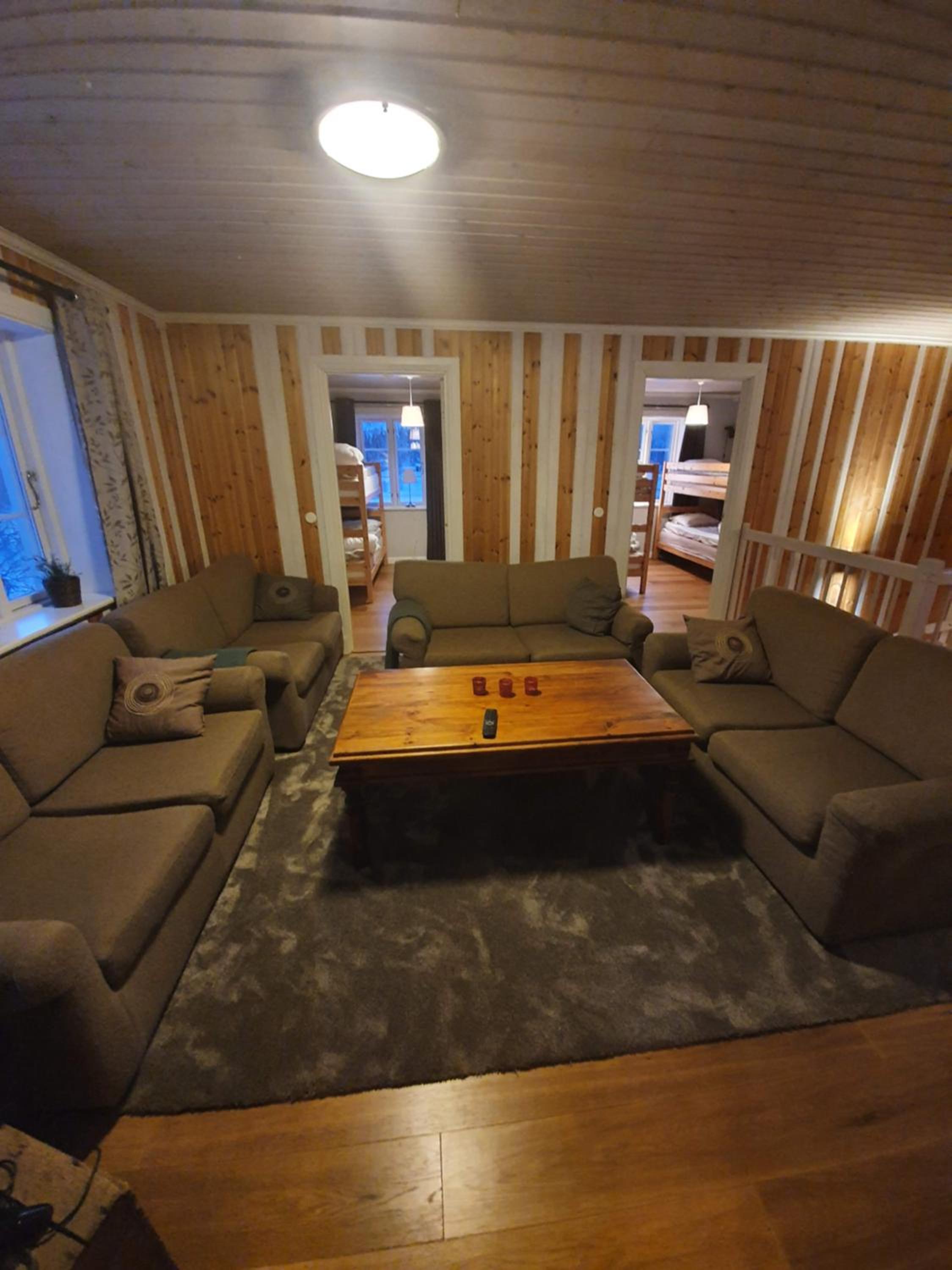 Four-Bedroom House - Photo 16