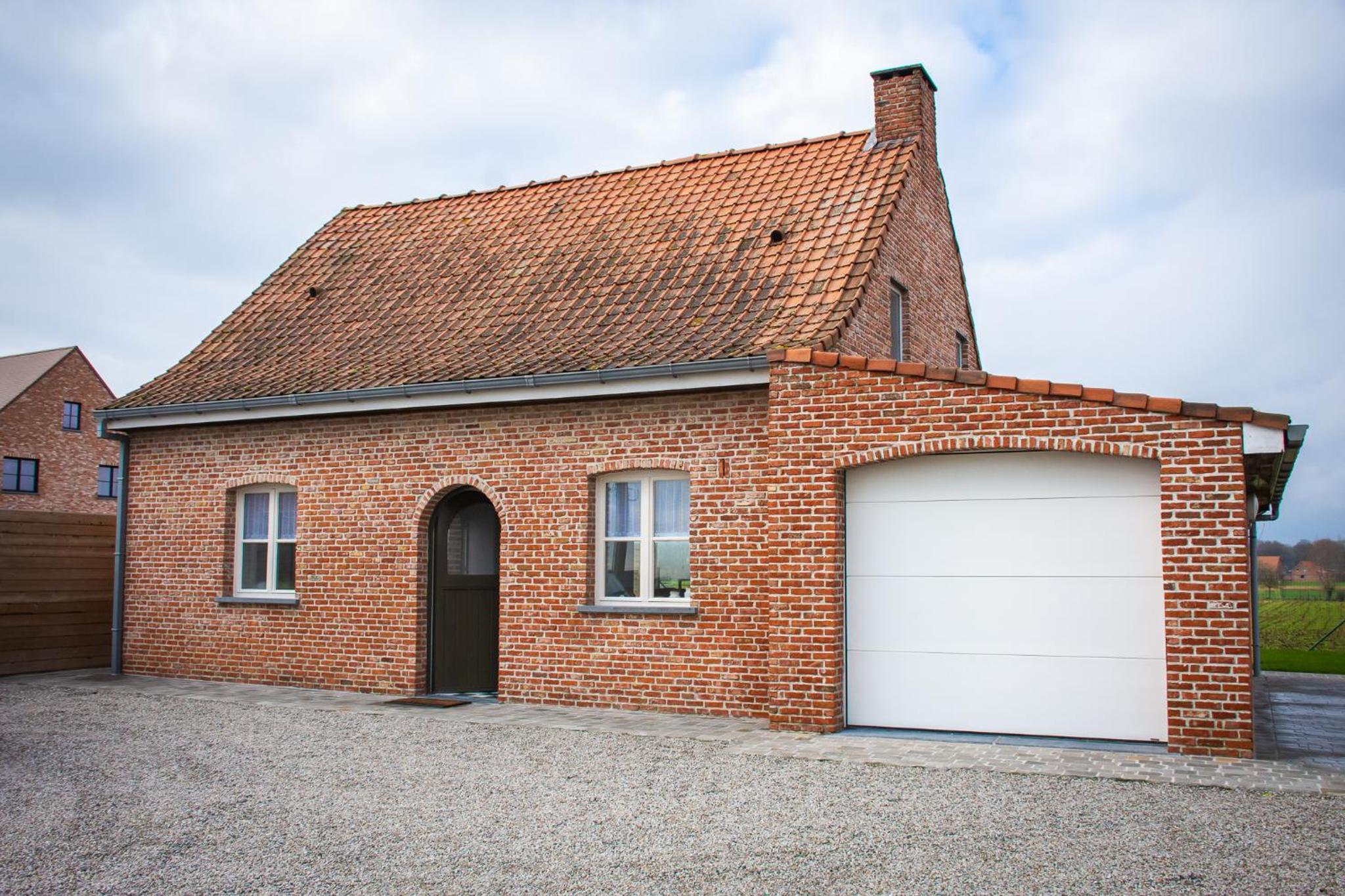 Three-Bedroom House photo 3
