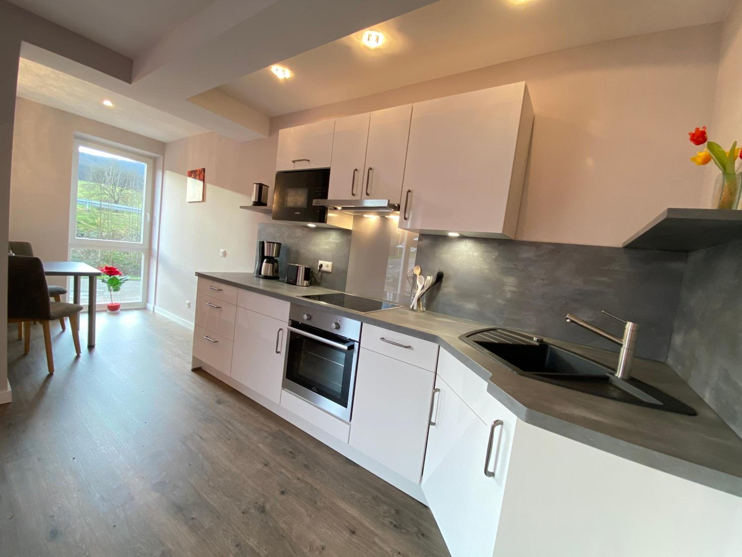 One-Bedroom Apartment - Photo 9