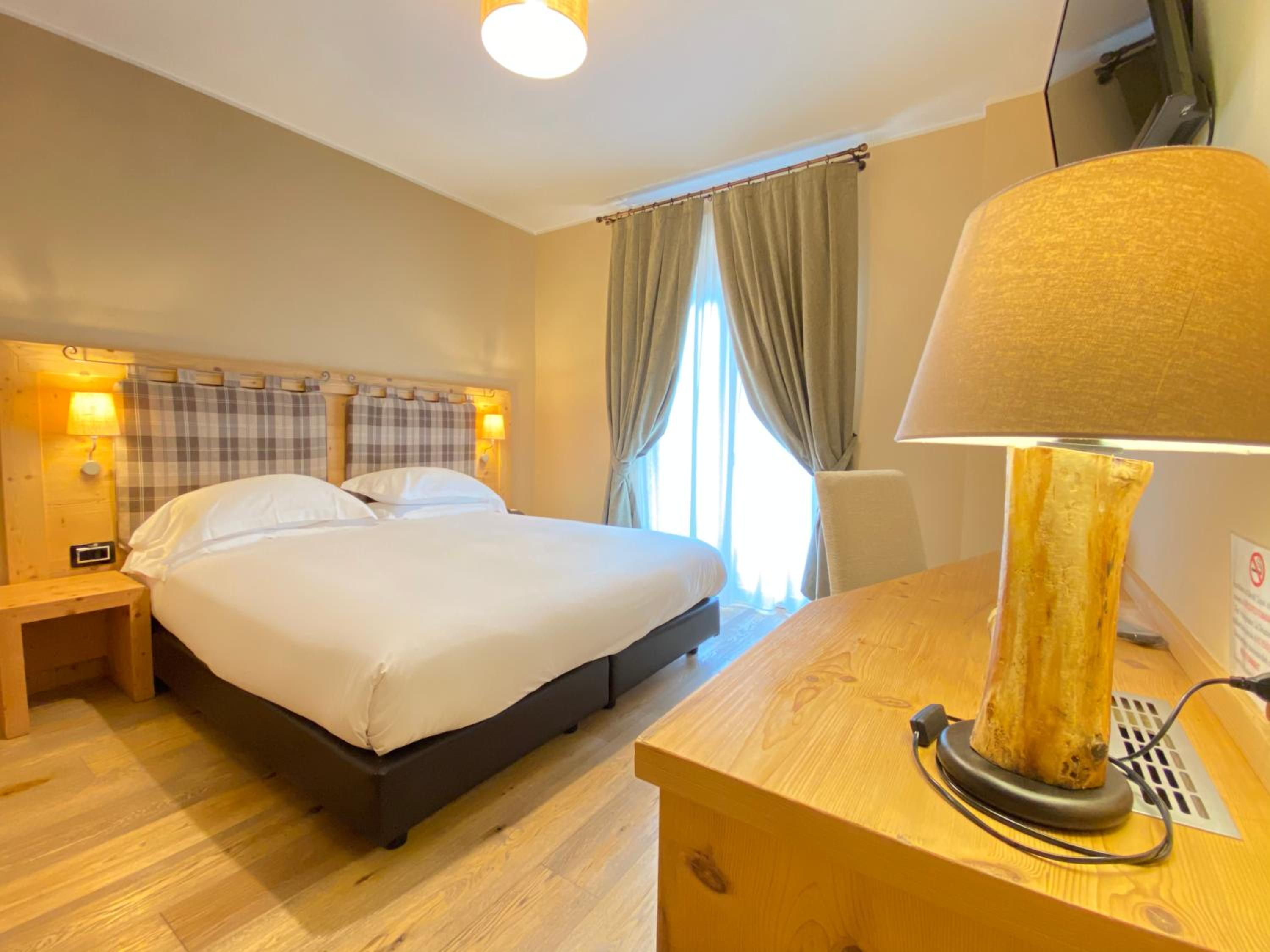 Standard Double Room photo 2
