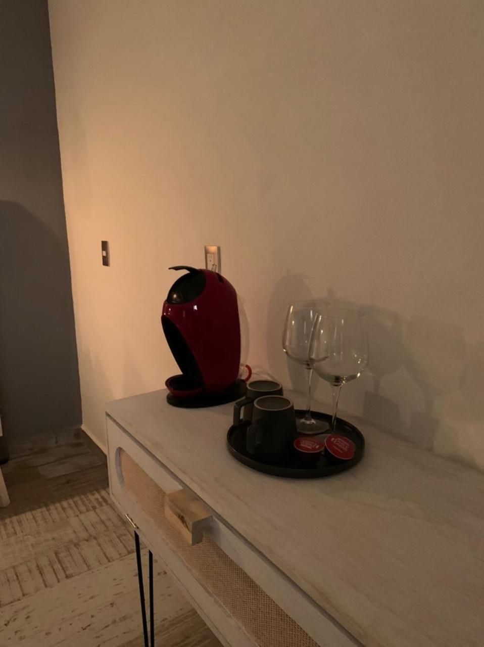 Deluxe Double Room with Bath - Photo 11