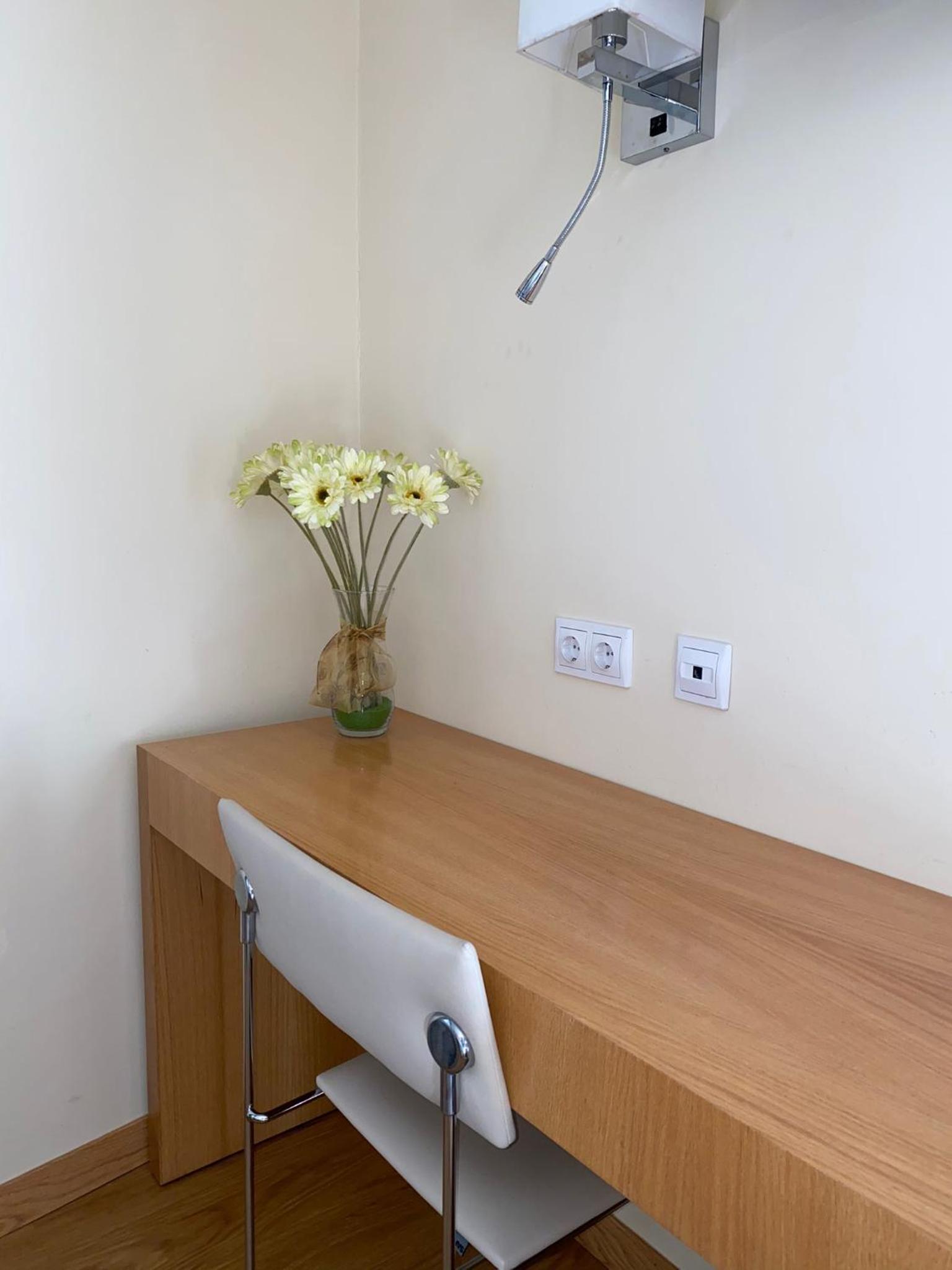 Single Room with Private Bathroom photo 3