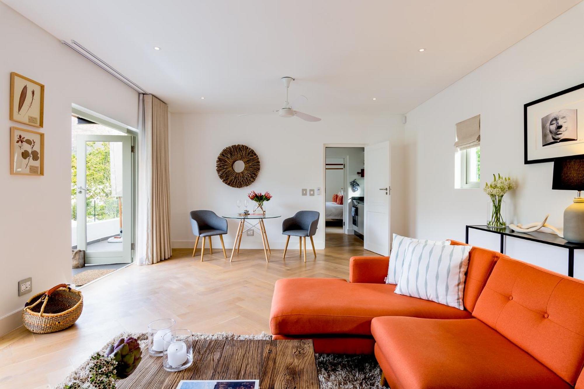 Suite with Balcony - Photo 3