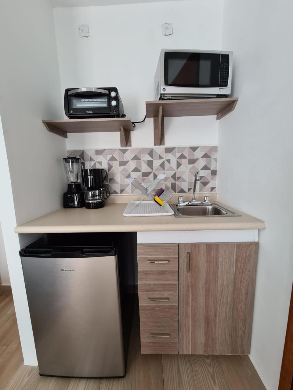 One-Bedroom Apartment - Photo 11