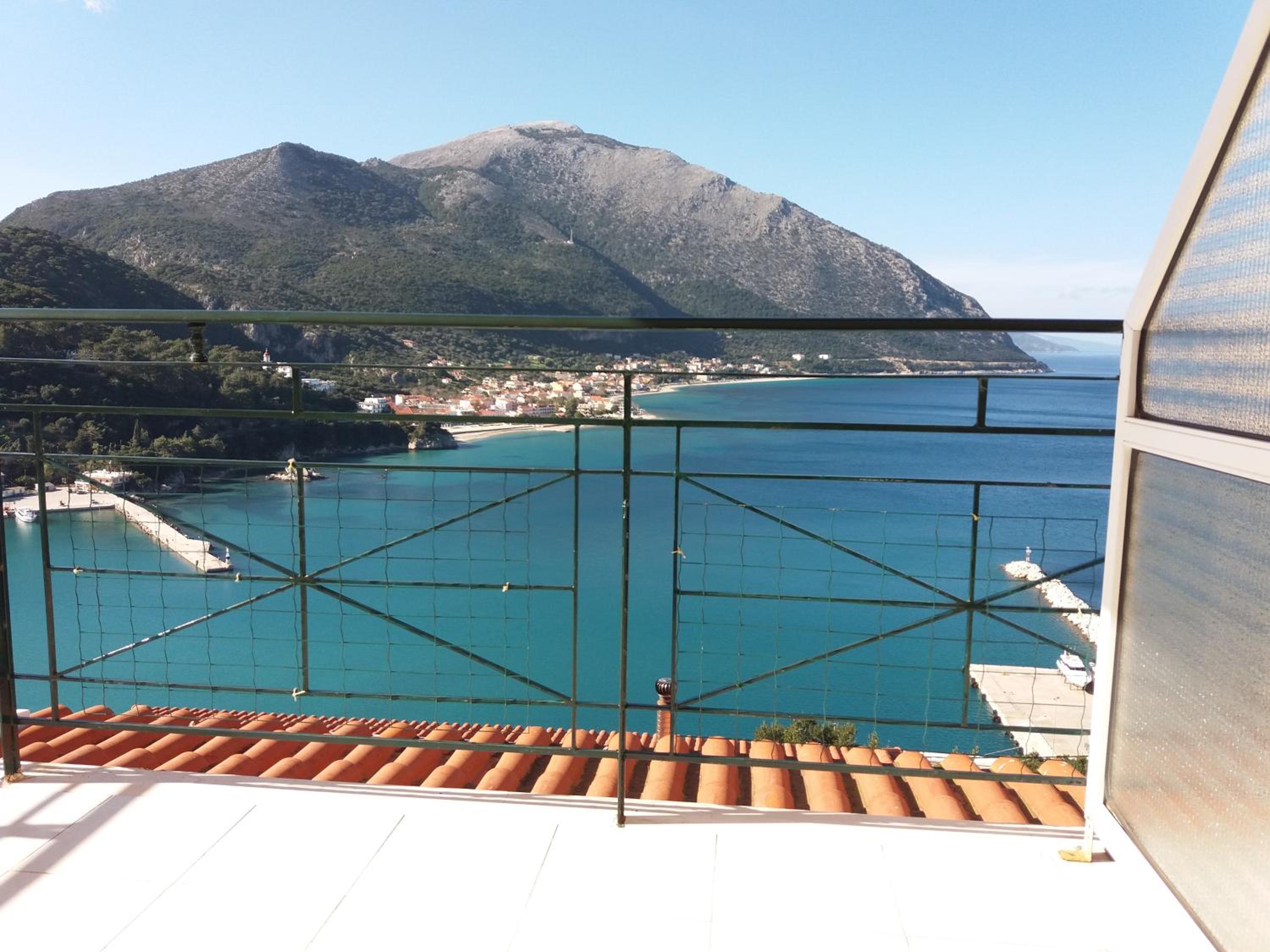Standard Double or Twin Room with Sea View - Photo 40