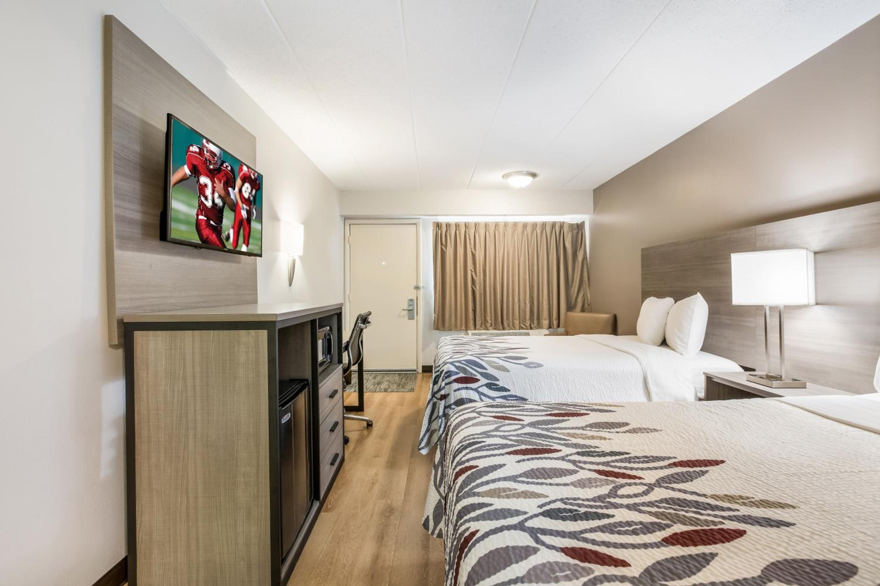 Deluxe Room with Two Double Beds Second Floor Smoke Free - Photo 2