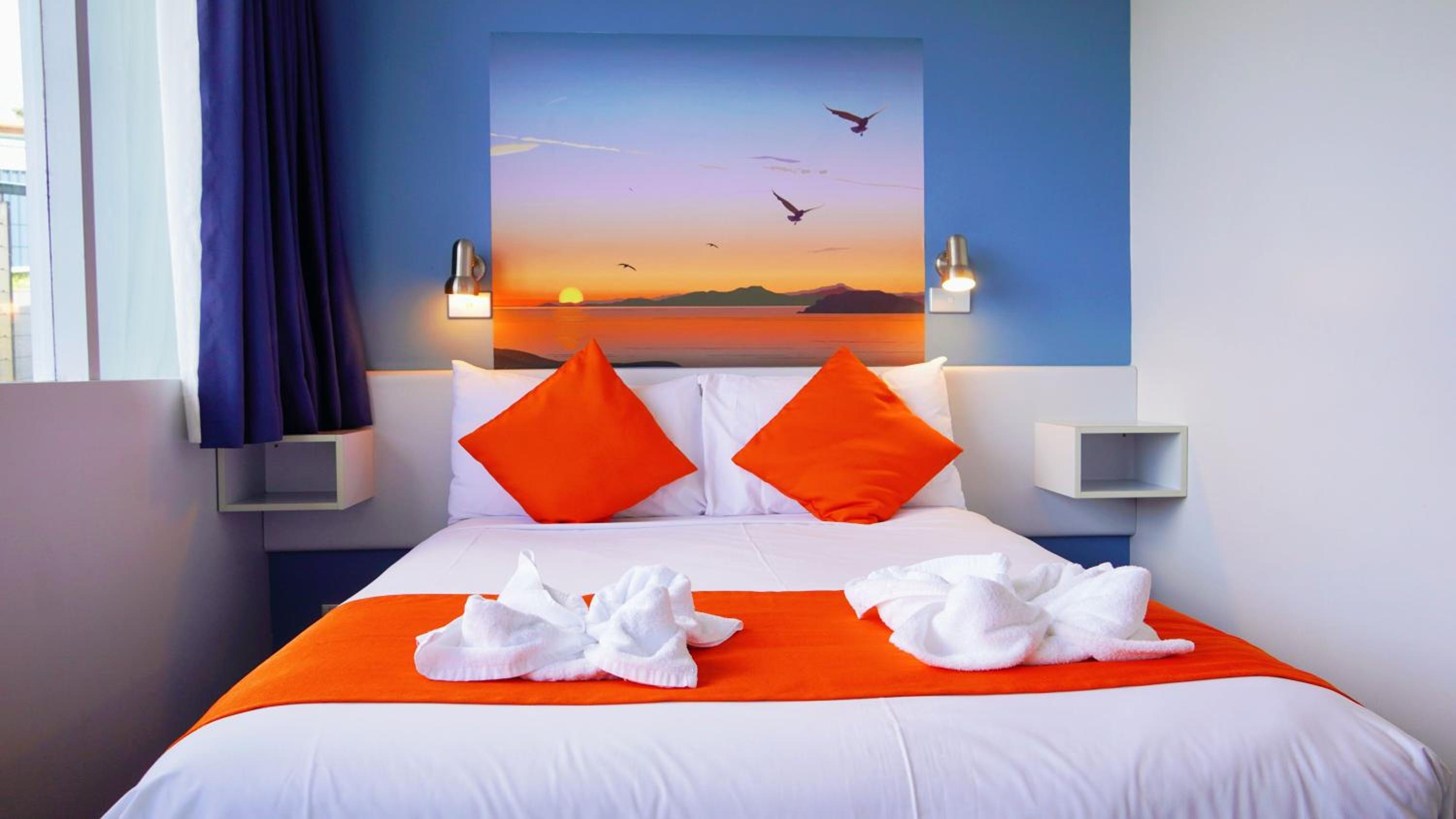 Small Double Room - Photo 12