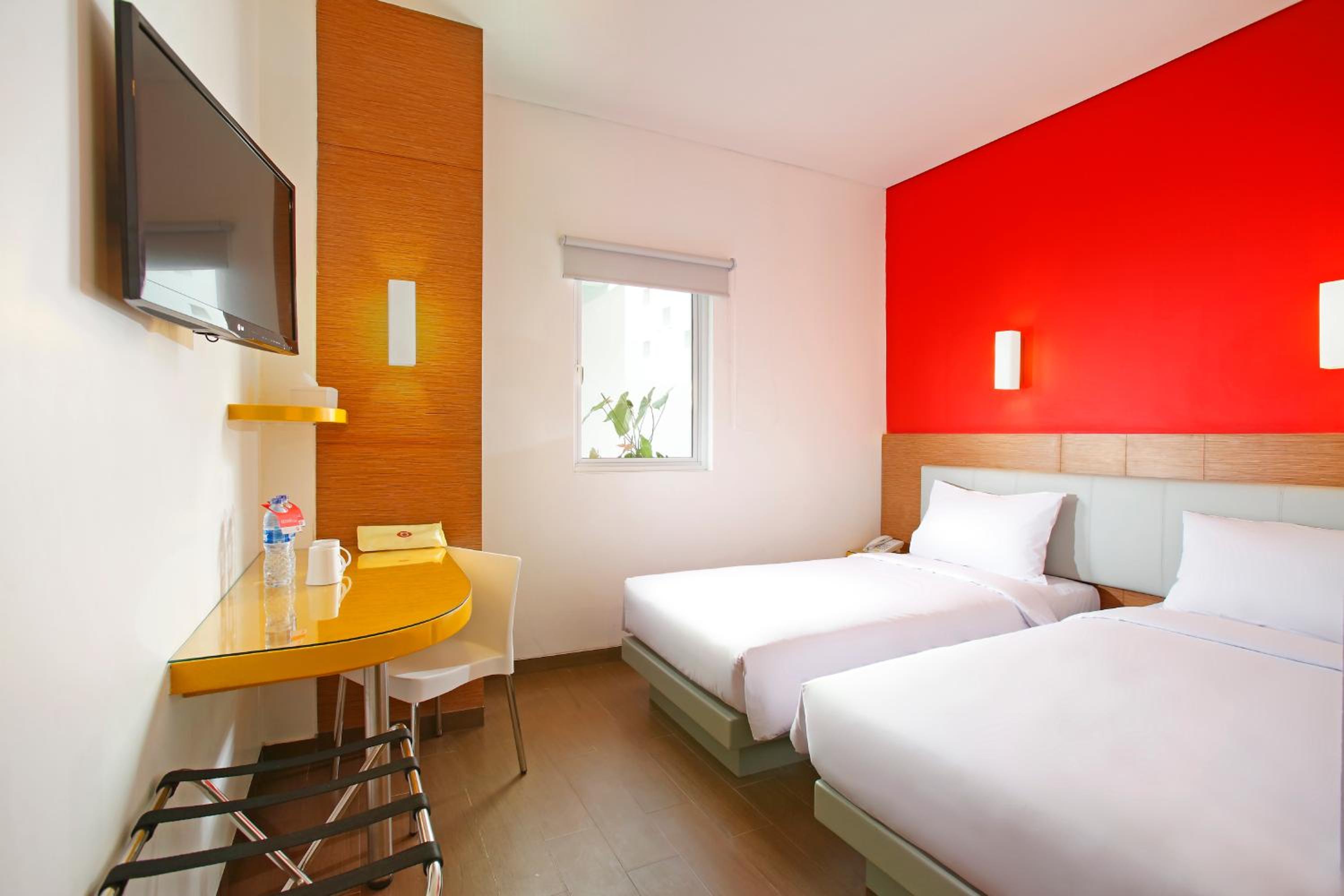 Smart Twin Room - Photo 8