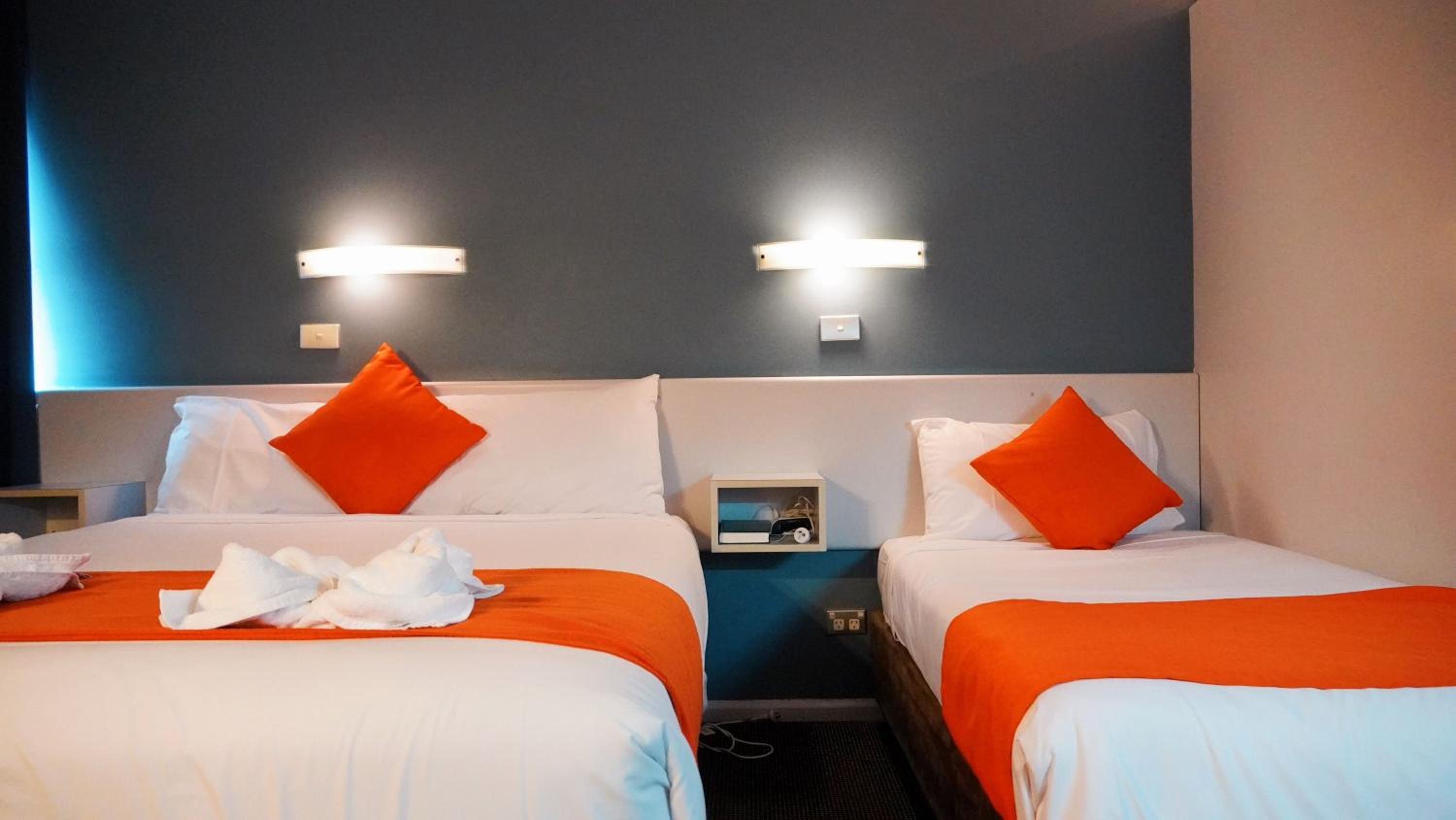 Deluxe Double Room with Extra Bed - Photo 10