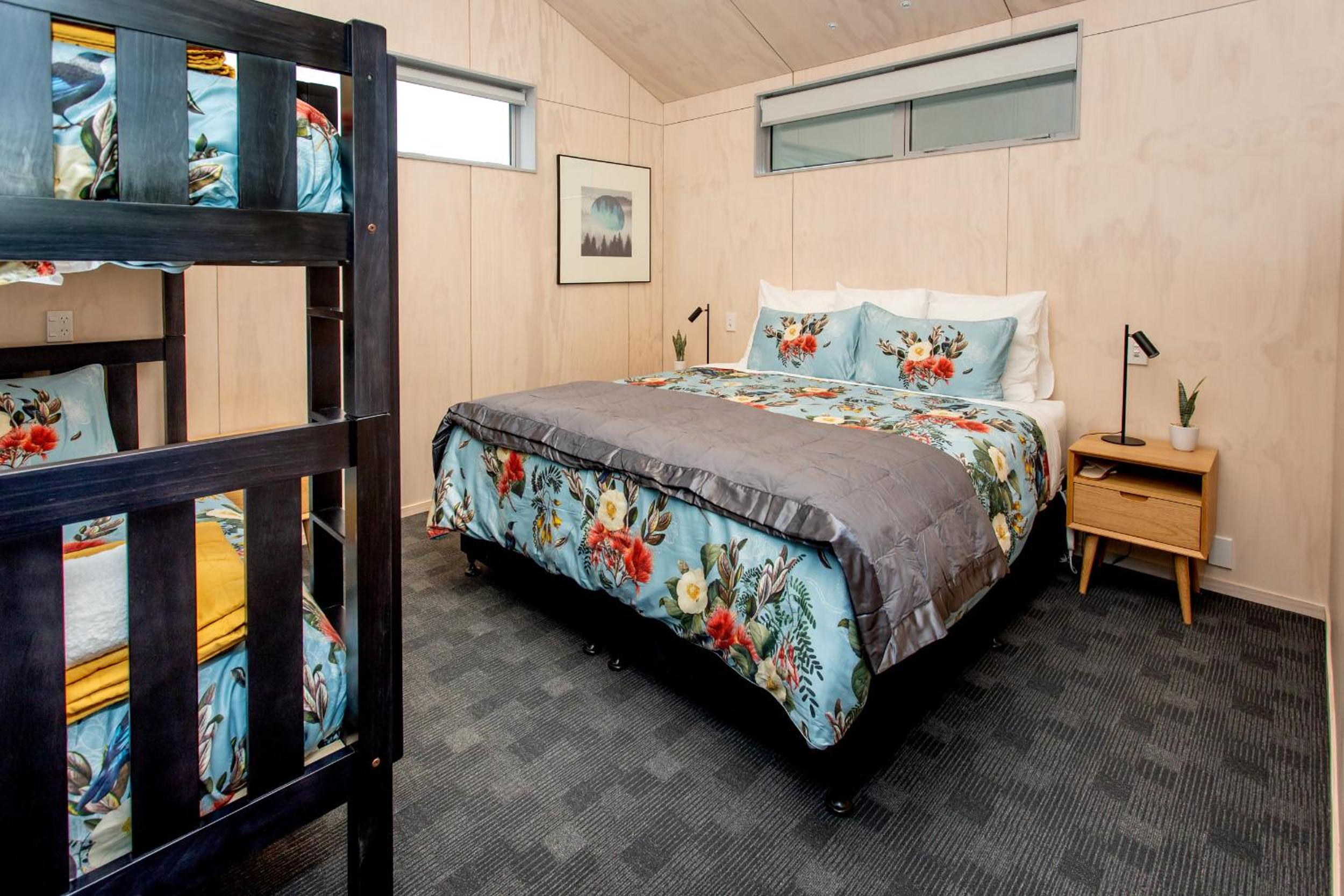Apartment 2 Bedroom - Sleeps 6 - Photo 8