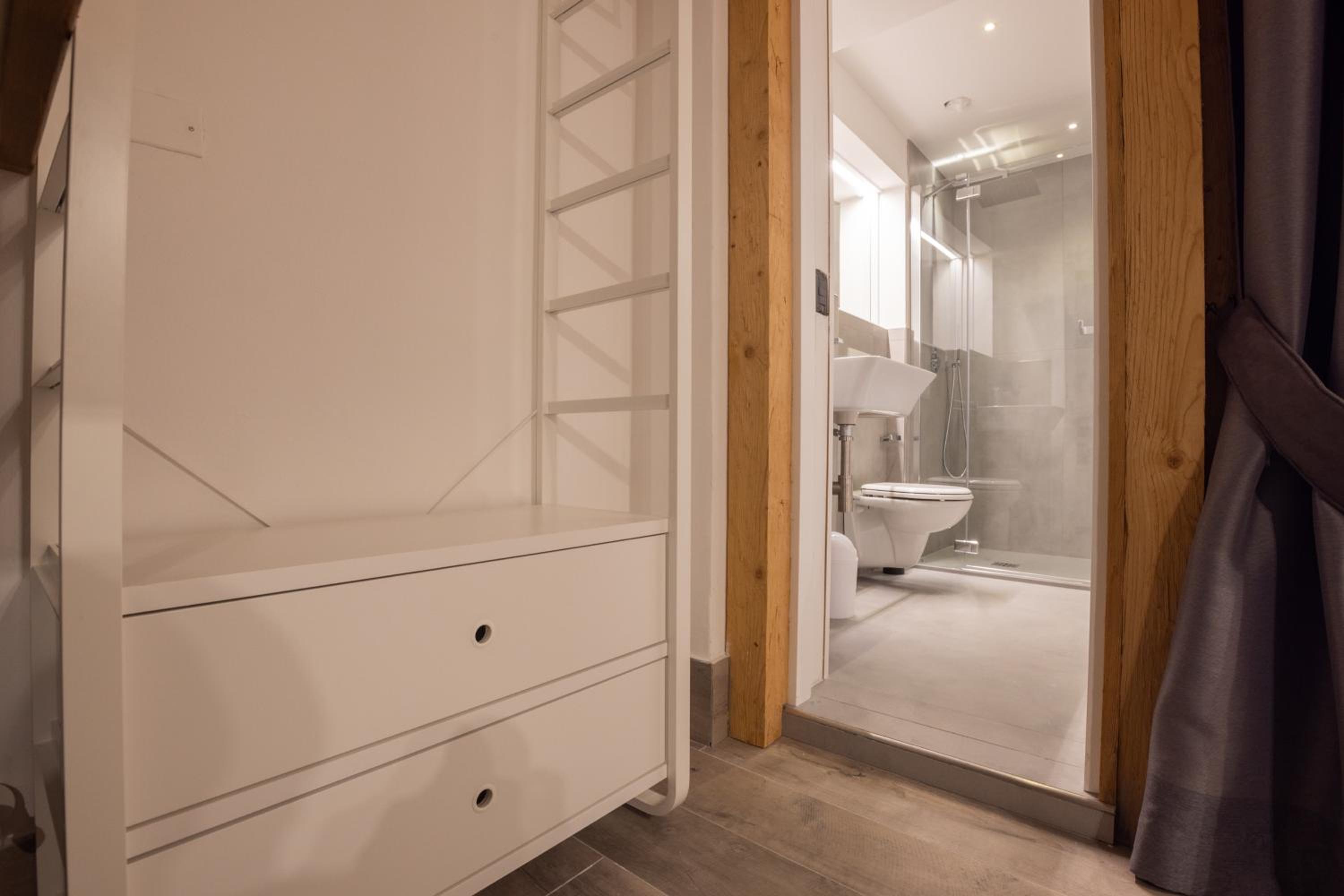 Three-Bedroom Suite photo 3