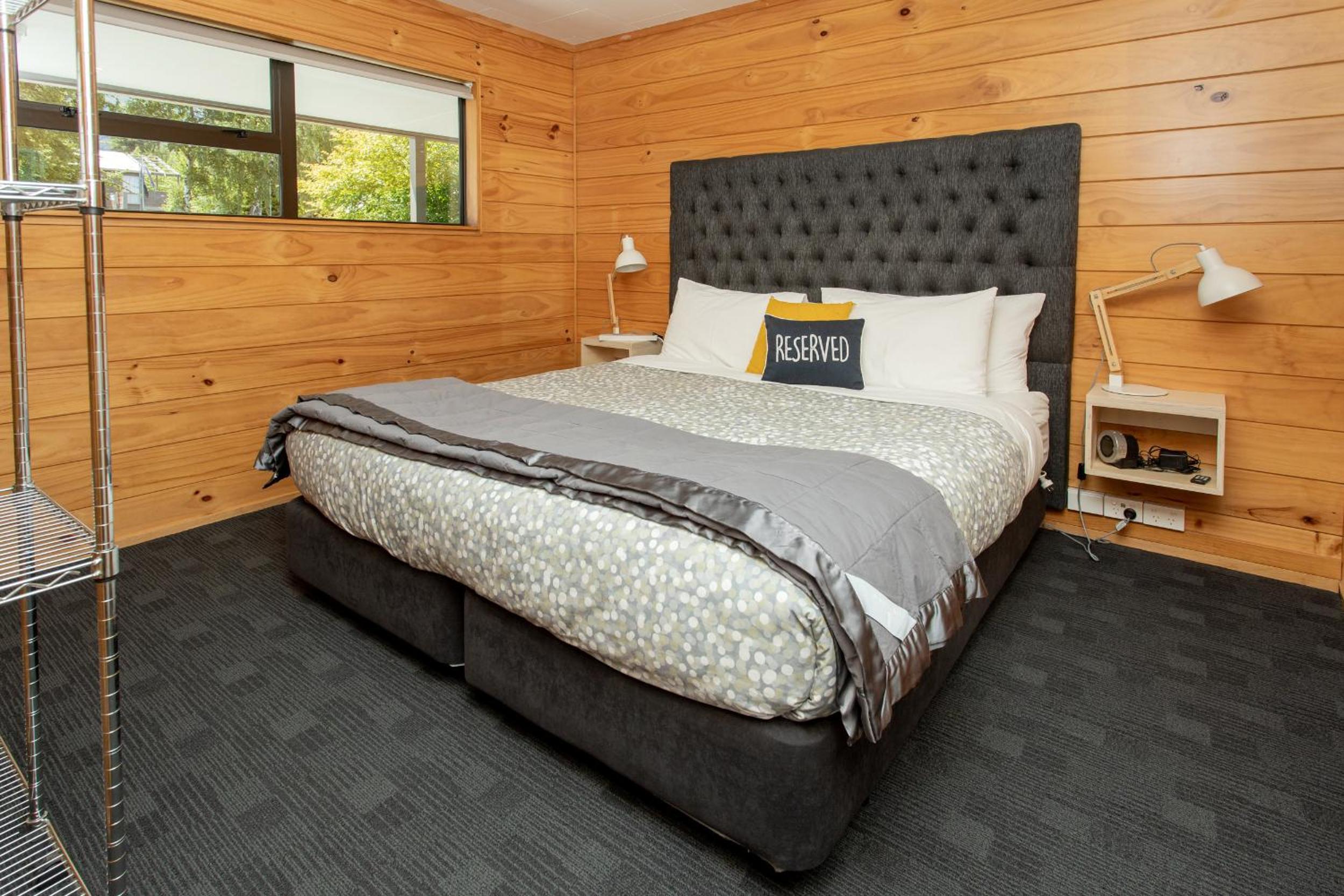 Motel Two Bedroom - Sleeps 5 photo 3