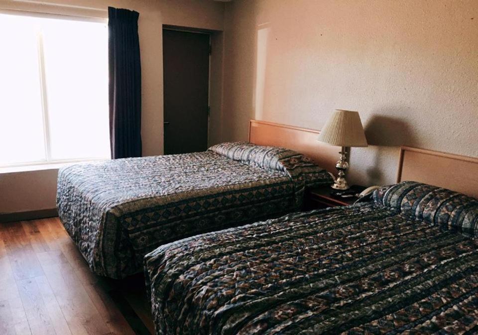 Budget Double Room photo 3